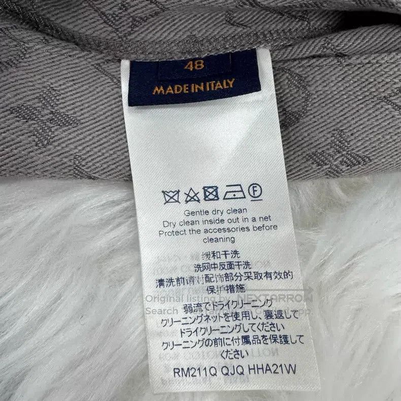 Louis Vuitton Louis Vuitton Grey Logo full-print single-breasted casual Size US M / EU 48-50 / 2 - 5 Thumbnail
