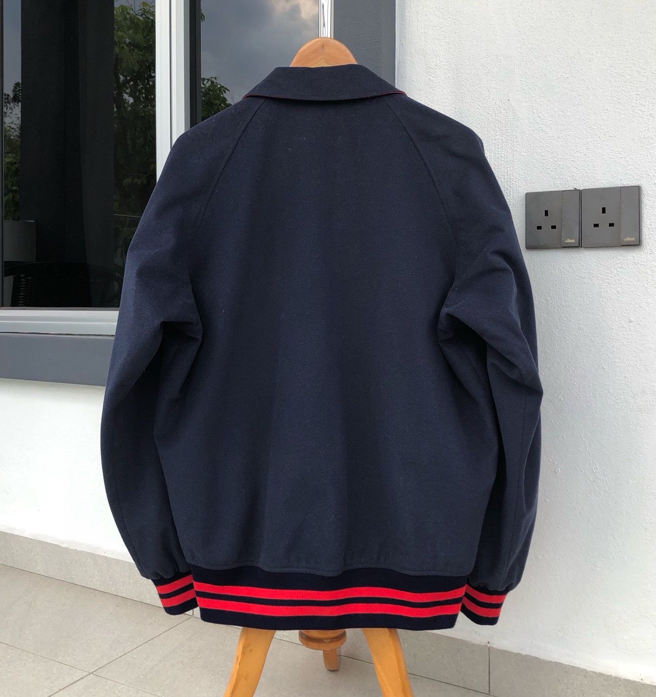 Vintage Vintage Basketball Reversible Wool VarsityJacket by DESCENTE Size US L / EU 52-54 / 3 - 4 Thumbnail