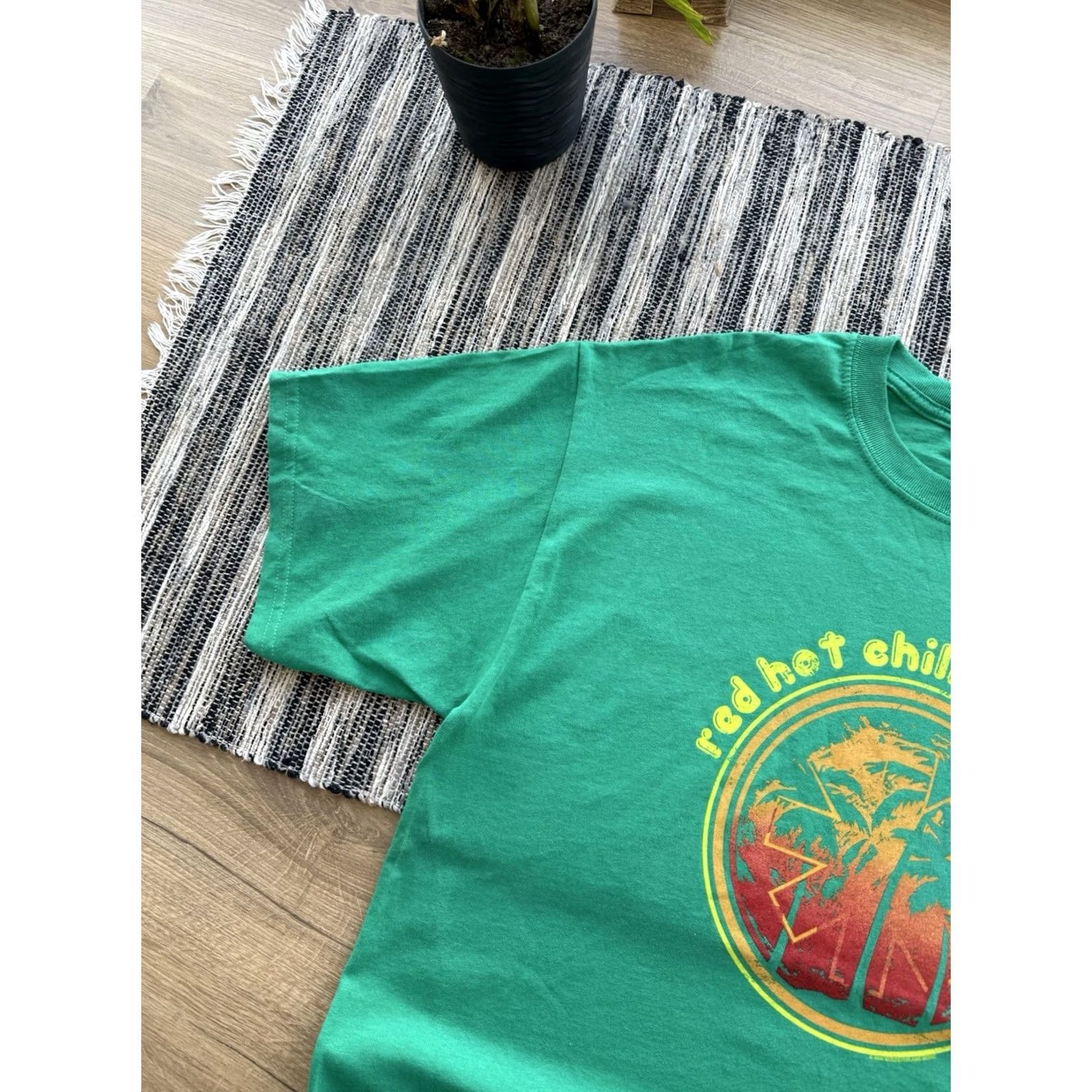 Vintage VINTAGE Red Hot Chili Peppers T-Shirt XL Green Rock Band Shirt Mens 2003 RHCP Sz XL Short Sleeve Graphic Print Vintage Shirt Size US XL / EU 56 / 4 - 3 Thumbnail