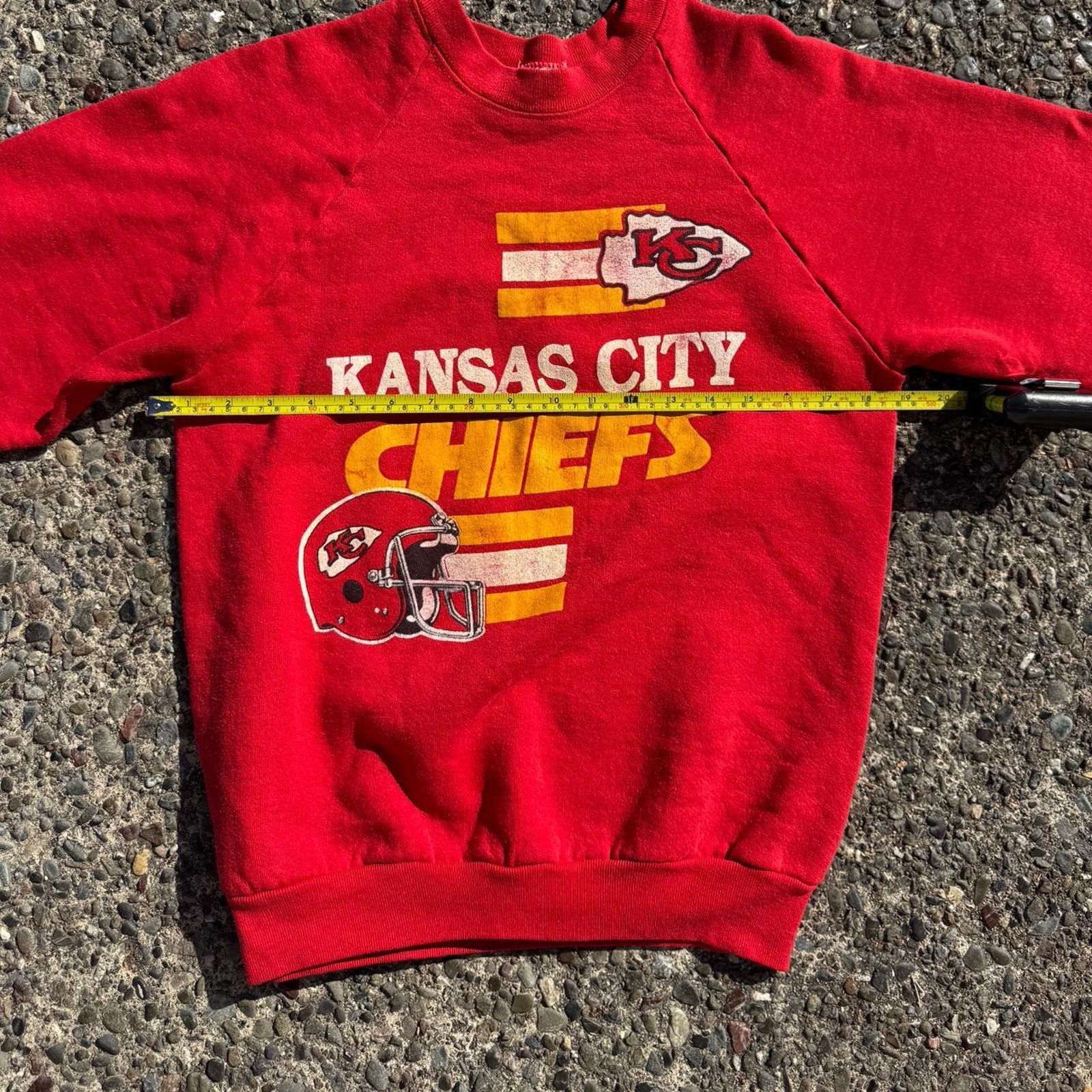 NFL Vintage 80s Kansas City Chiefs Crewneck – Size Medium Size US M / EU 48-50 / 2 - 5 Thumbnail