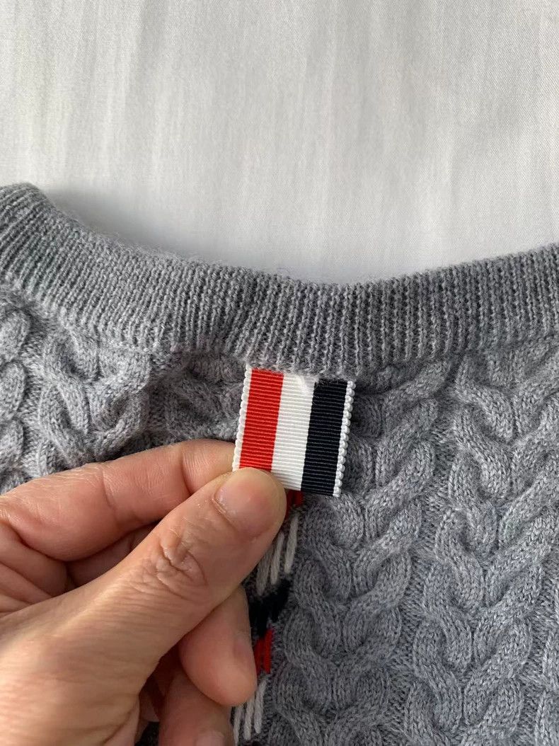 Thom Browne Thom Browne Grey sweater Size XS / US 0-2 / IT 36-38 - 5 Thumbnail