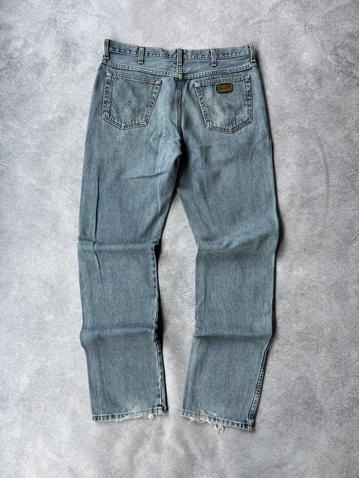 Wrangler 💙VINTAGE HYPE DISTRESSED y2k STYLE WRANGLER BLUE DENOM JEANS Size US 36 / EU 52 - 1 Thumbnail