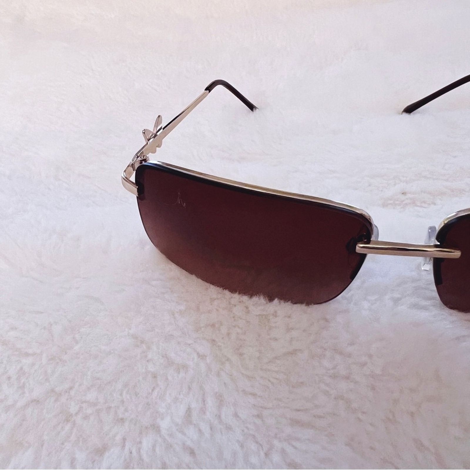 Other Delia Brown Rimless Butterfly Accent Sunglasses Size ONE SIZE - 4 Thumbnail