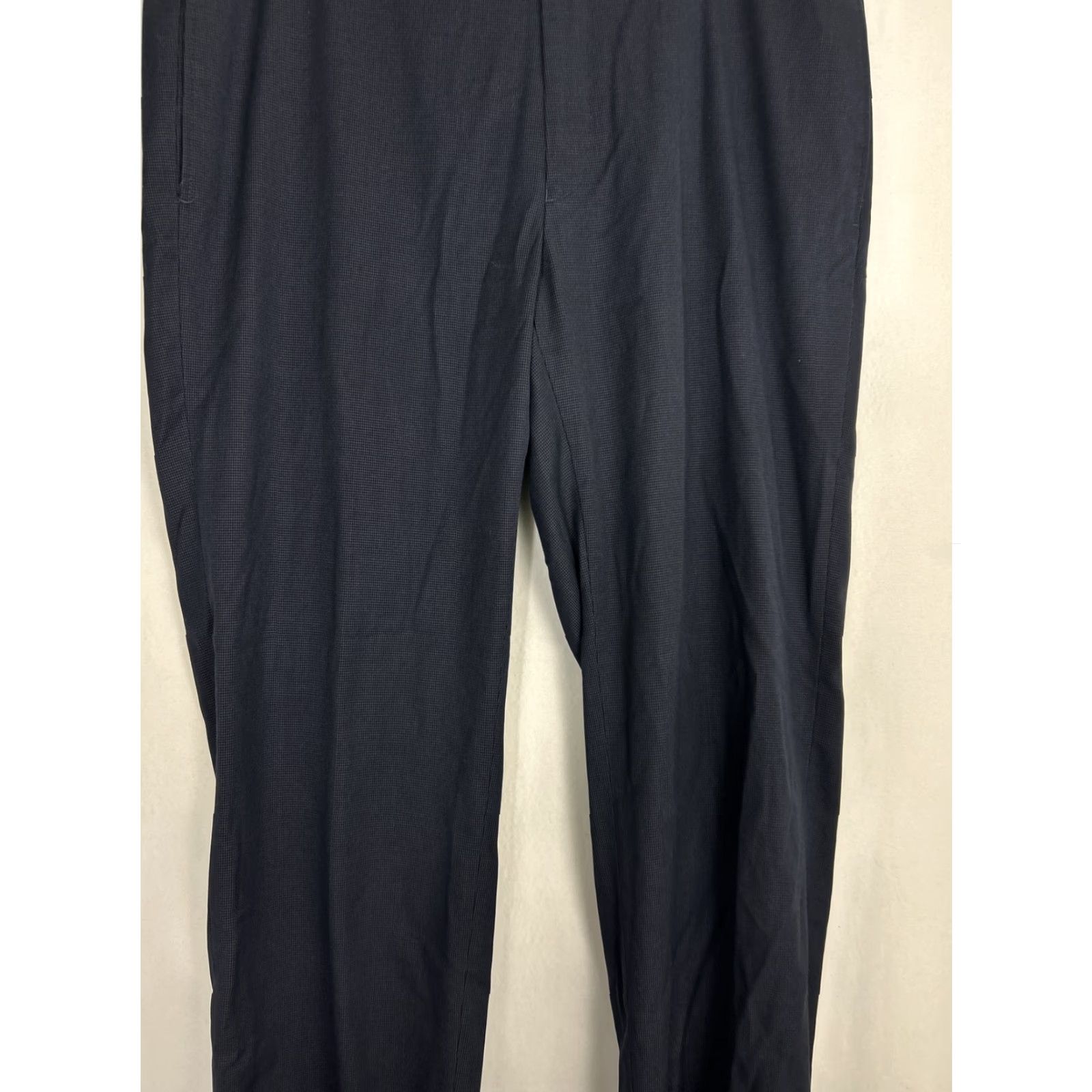 Ralph Lauren Lauren Ralph Lauren Dress Pants Geometric Polyester Rayon Mens 36x30 Blue Black 36 Regular Inseam 30 Dress Pants Mens Blue Geometric Pattern Size US 36 / EU 52 - 3 Thumbnail