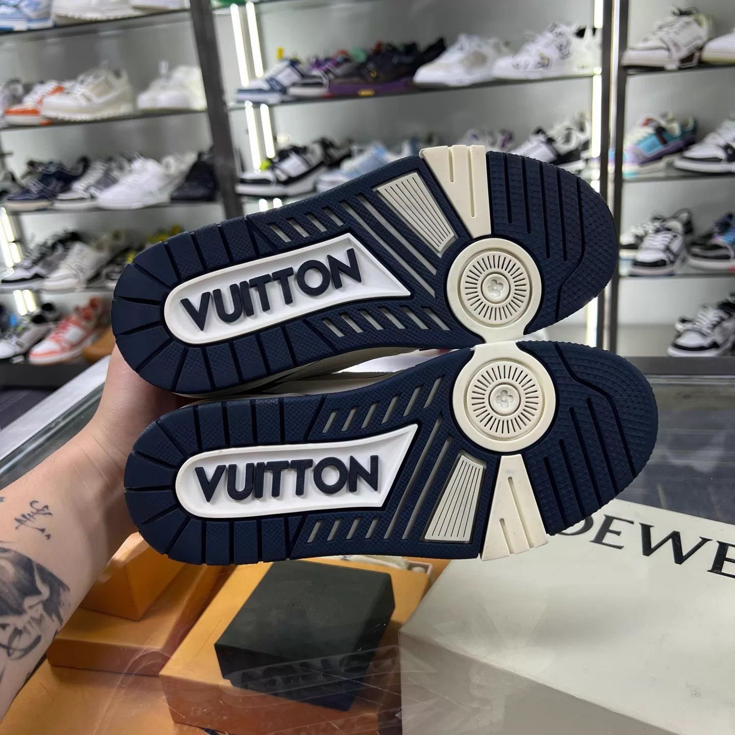 Louis Vuitton LV Trainer Navy Blue UK2 Size US 4.5 / IT 34.5 - 6 Thumbnail