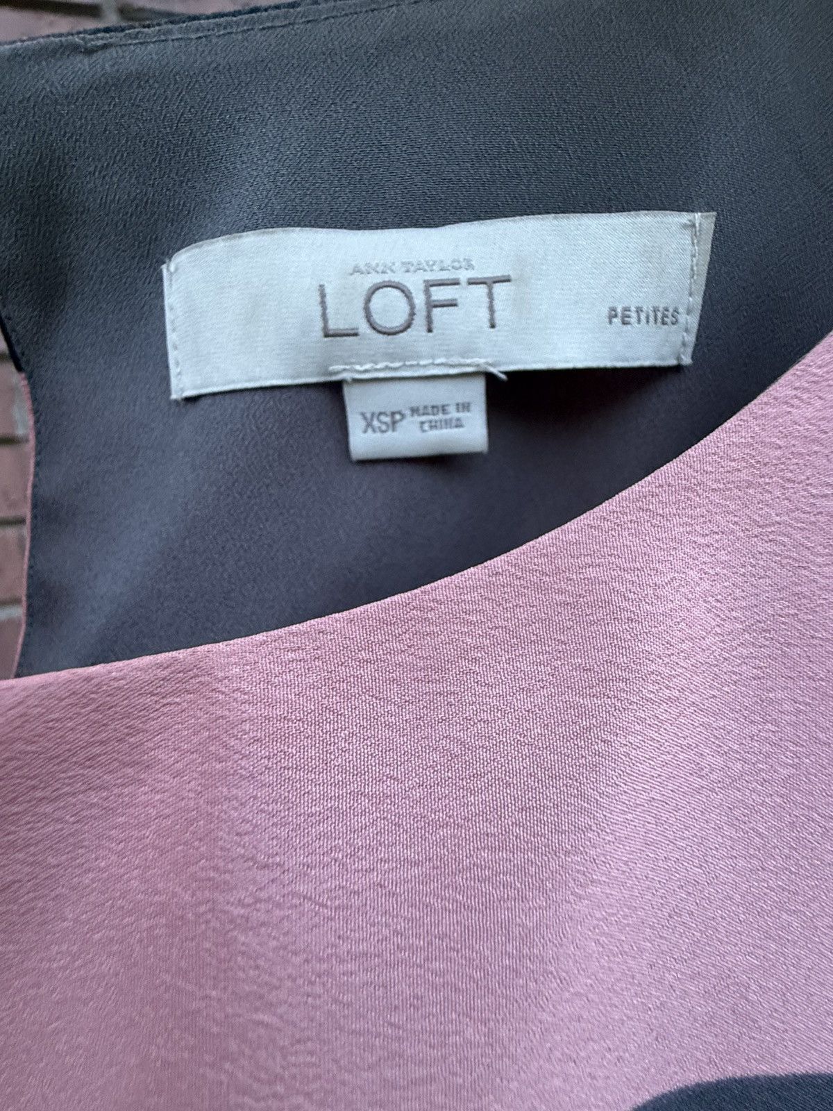 Loft Ann Taylor LOFT Striped Pink Gray Sleeveless Dress size XSP Size XS / US 0-2 / IT 36-38 - 8 Thumbnail