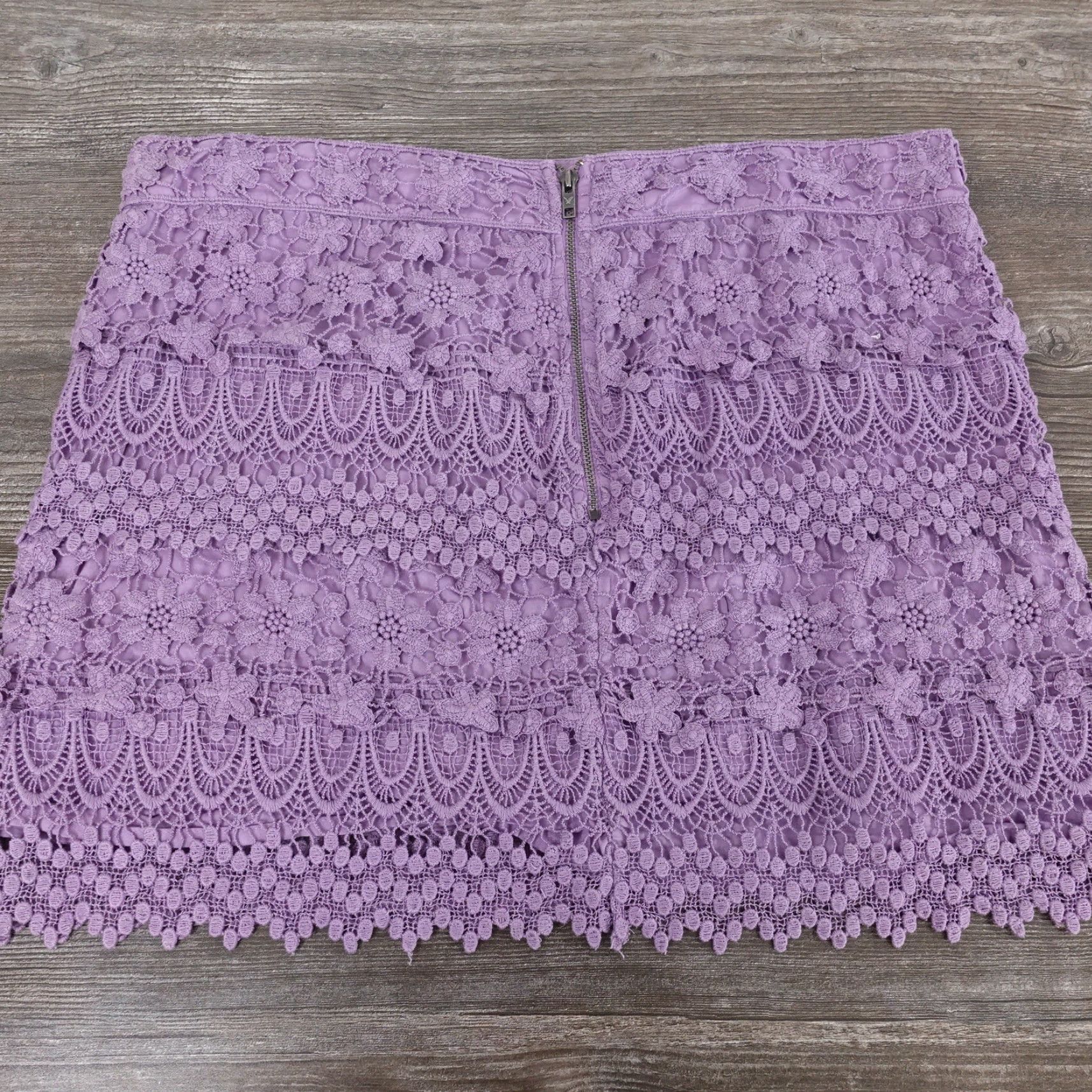 American Eagle Outfitters AMERICAN EAGLE Skirt Purple Lavender Floral Cotton Blend Womens Size 8 Adult 8 Purple Floral 90s-Inspired? Size 30" / US 8 / IT 44 - 3 Thumbnail