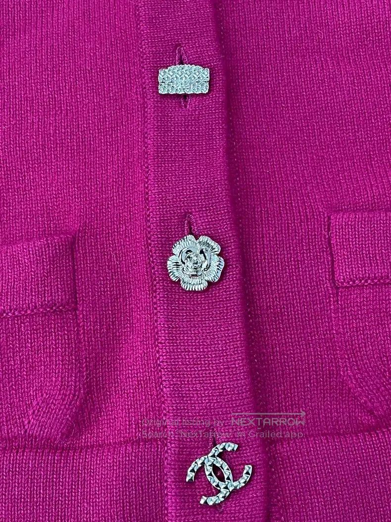 Chanel Chanel Rose-red multi-element button cashmere cardigan coa Size XS / US 0-2 / IT 36-38 - 3 Thumbnail