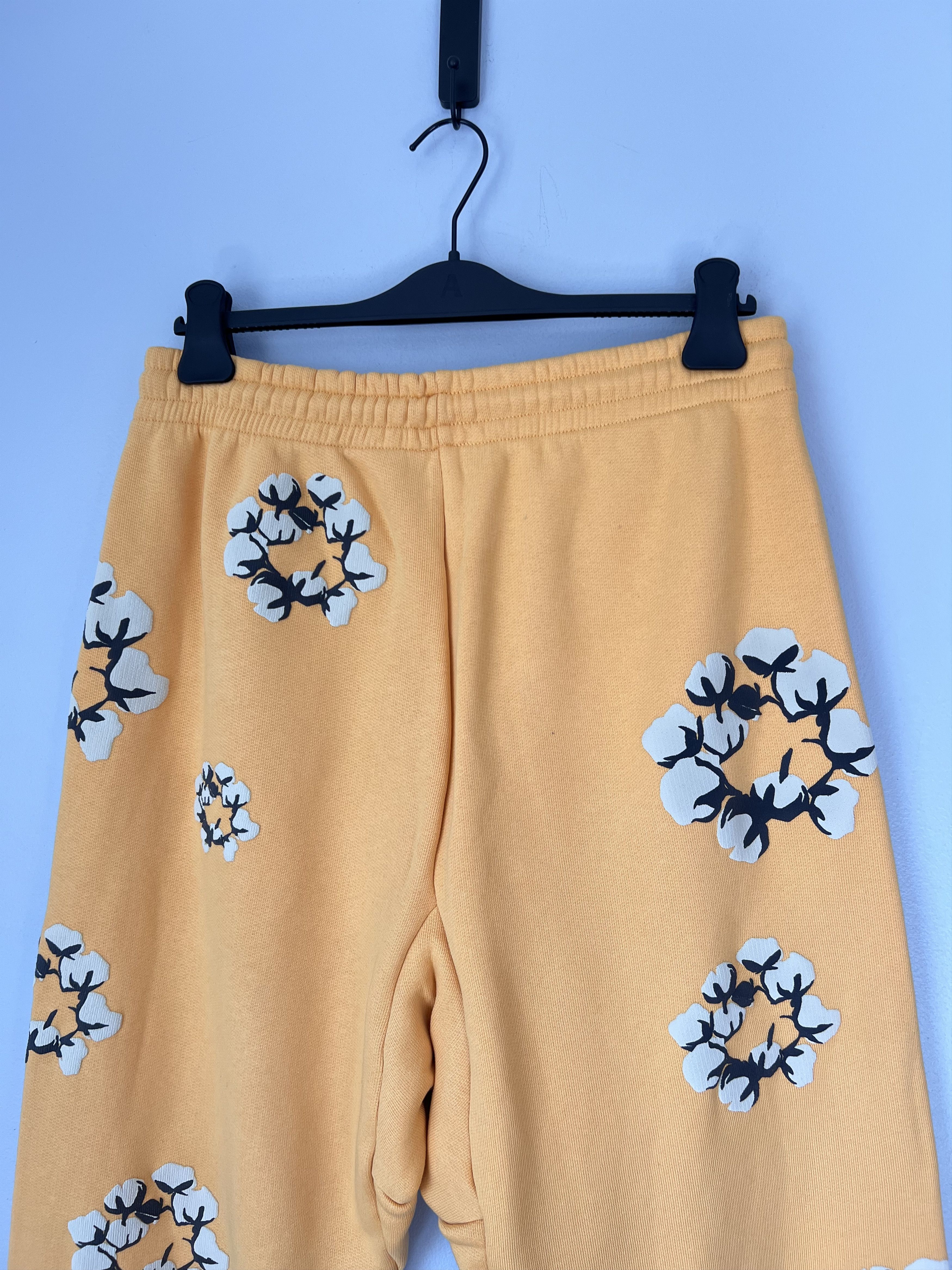Cactus Plant Flea Market × DENIM TEARS CPFM Denim Tears Cotton Wreath Sweatsuit in Yellow Size US L / EU 52-54 / 3 - 12 Thumbnail