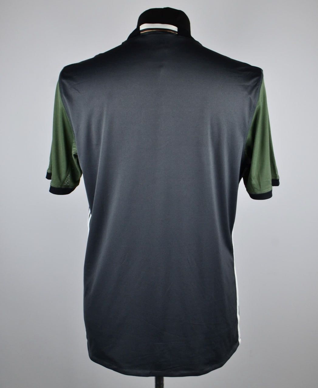 Adidas GERMANY SHIRT AWAY ADIDAS JERSEY FOOTBALL SOCCER SIZE L Size US L / EU 52-54 / 3 - 5 Thumbnail