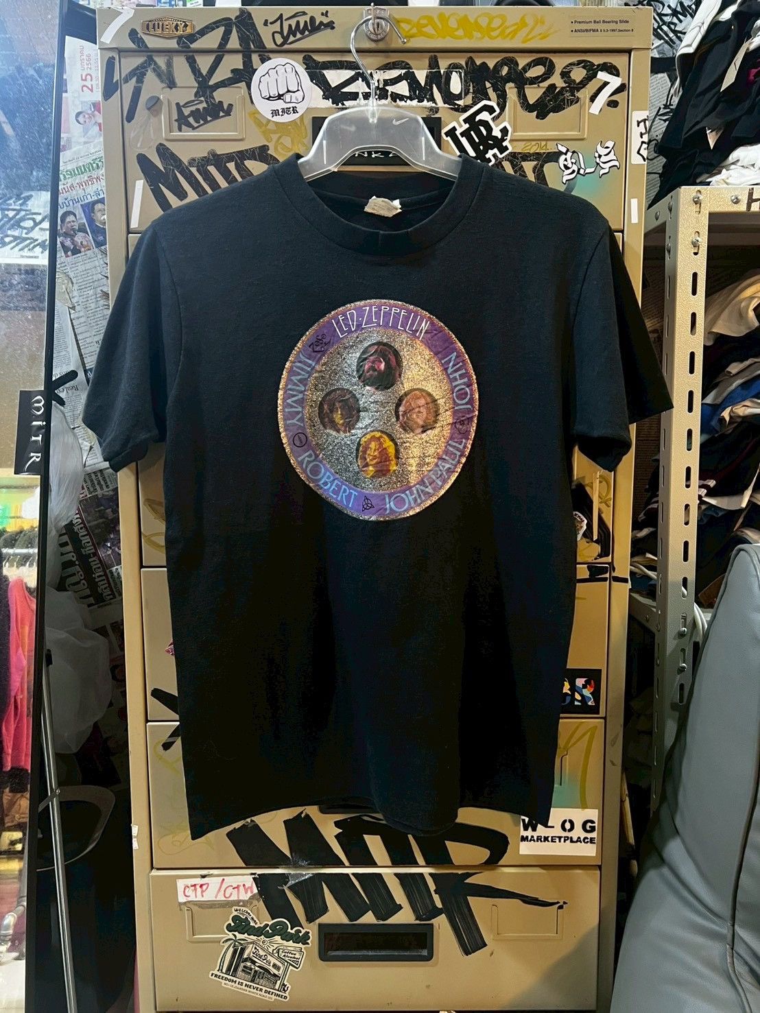 Band Tees Led Zeppelin 70’s Size US M / EU 48-50 / 2 - 1 Thumbnail