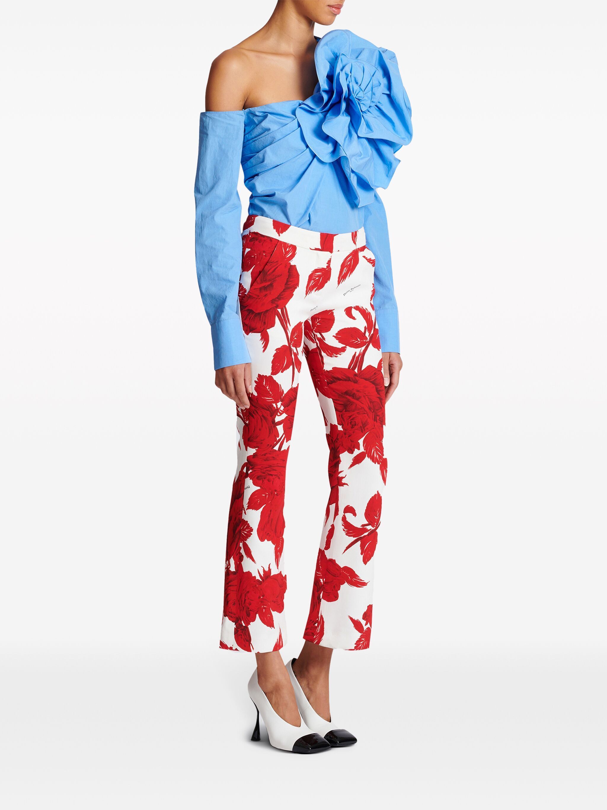Balmain o1s1wg110125 Rose-Print Flared Trouser in White Red Size 30" / US 8 / IT 44 - 3 Thumbnail