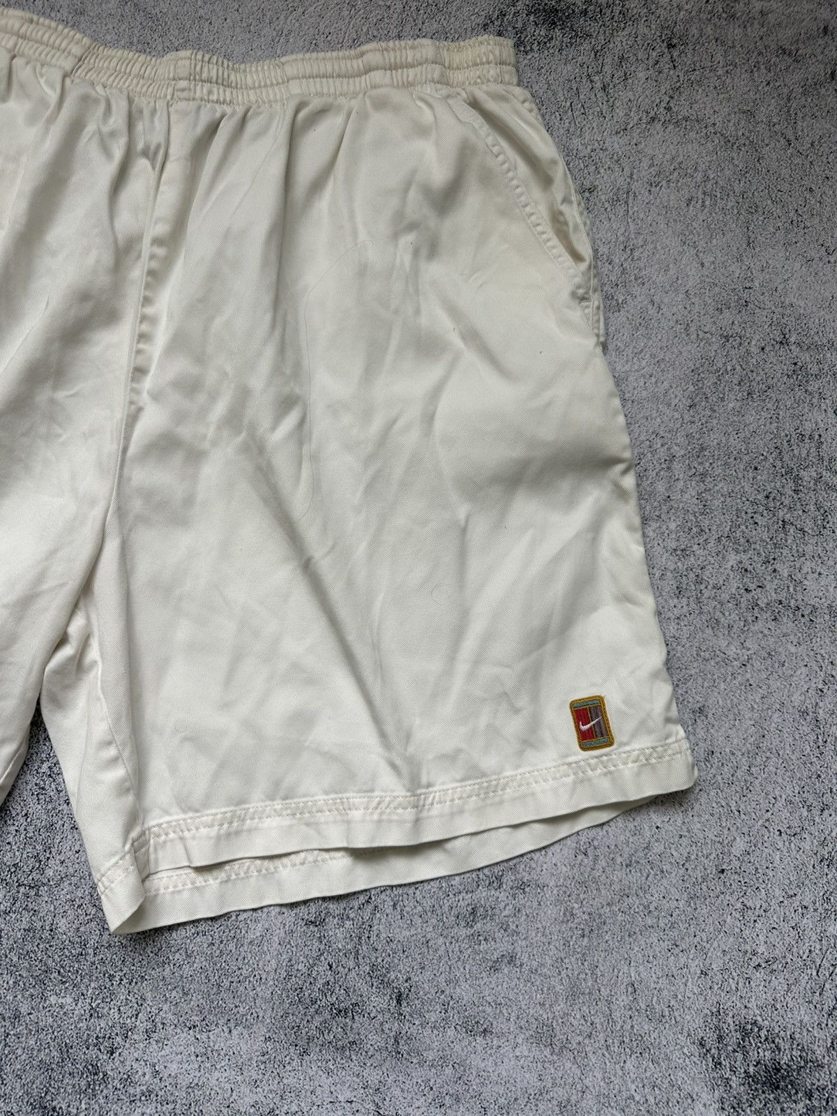 Nike Vintage Nike Court Shorts Logo XL Fit Size US 34 / EU 50 - 3 Thumbnail
