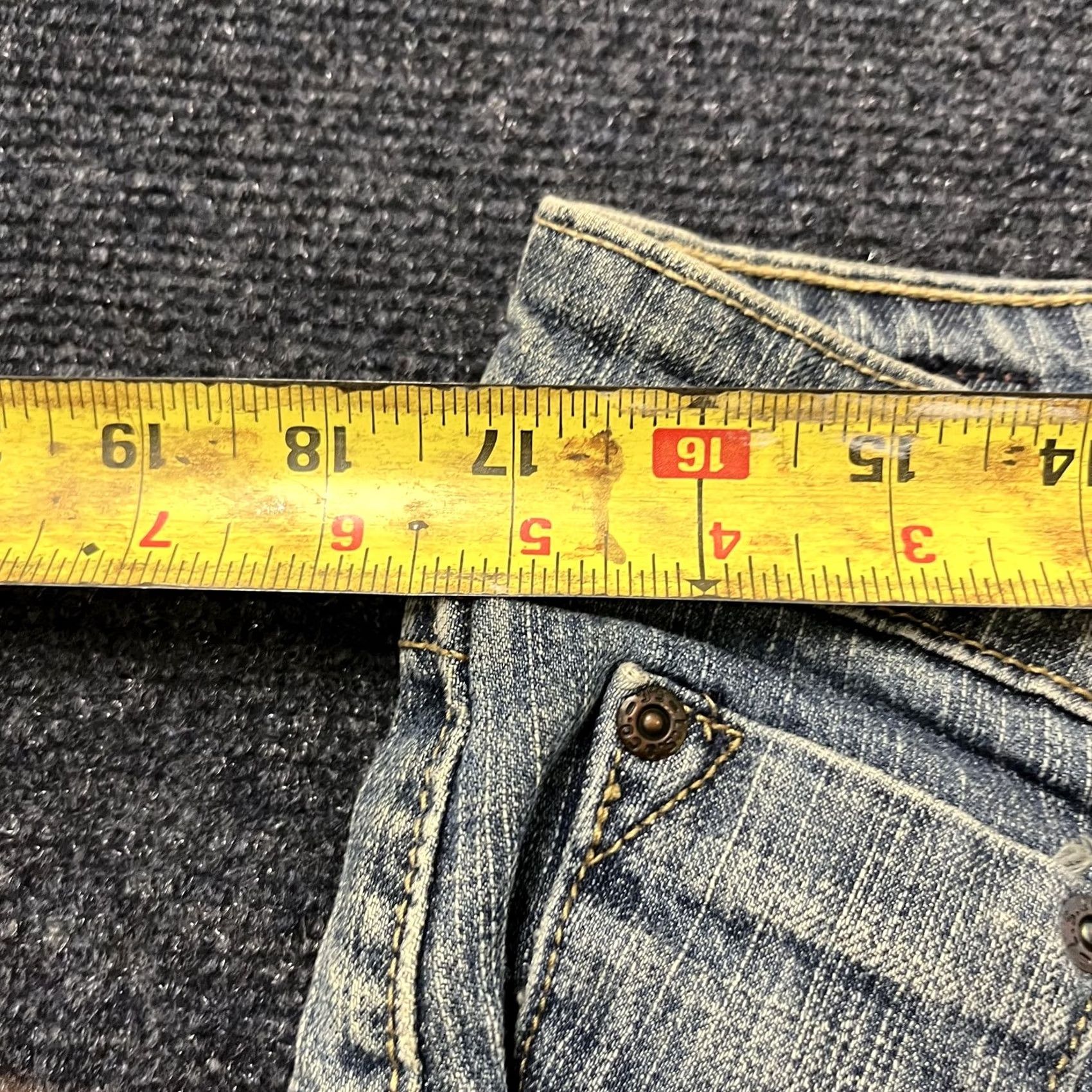 Vintage VINTAGE? No. Signature Levi Strauss Jeans Womens 12 Medium Blue Low Rise Bootcut Denim Jeans. Size 34" / US 12 / IT 48 - 4 Thumbnail