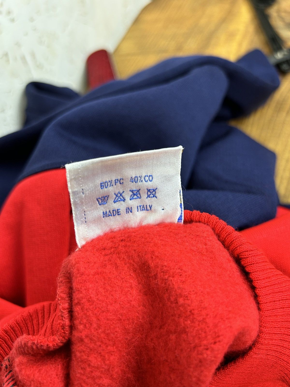 Vintage 90s Vintage Genoa Football Club 1990/91 Sweatshirt Size M Size US L / EU 52-54 / 3 - 9 Thumbnail