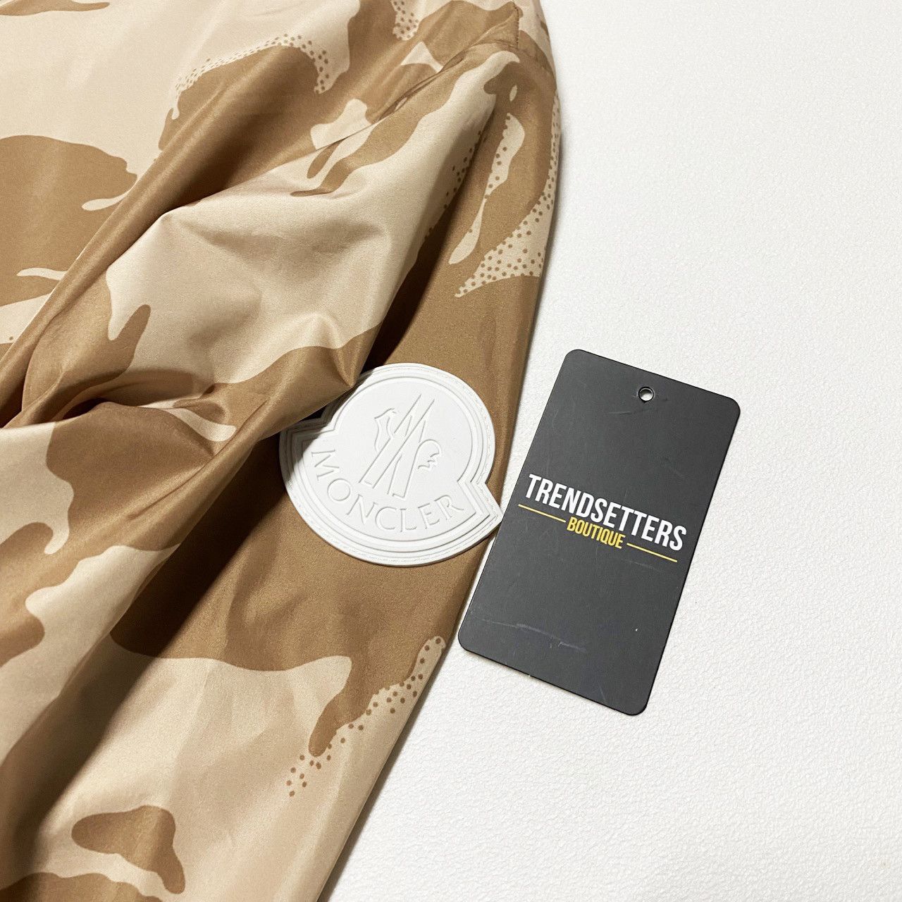 Moncler Moncler chardon Mens light jacket camo size 2 M Medium Size US M / EU 48-50 / 2 - 3 Thumbnail