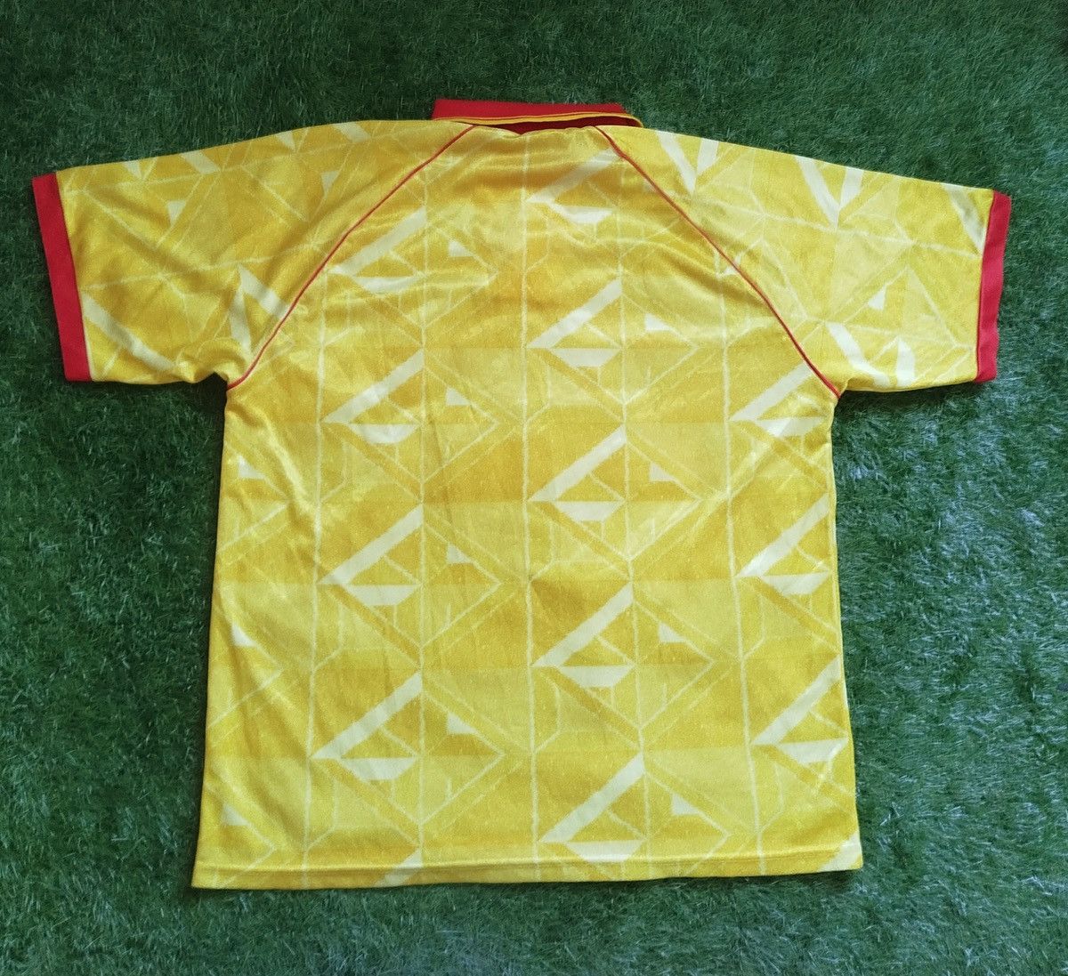 Other Grimsby Town 1992/1993 Ribero vintage shirt jersey Size US L / EU 52-54 / 3 - 2 Thumbnail