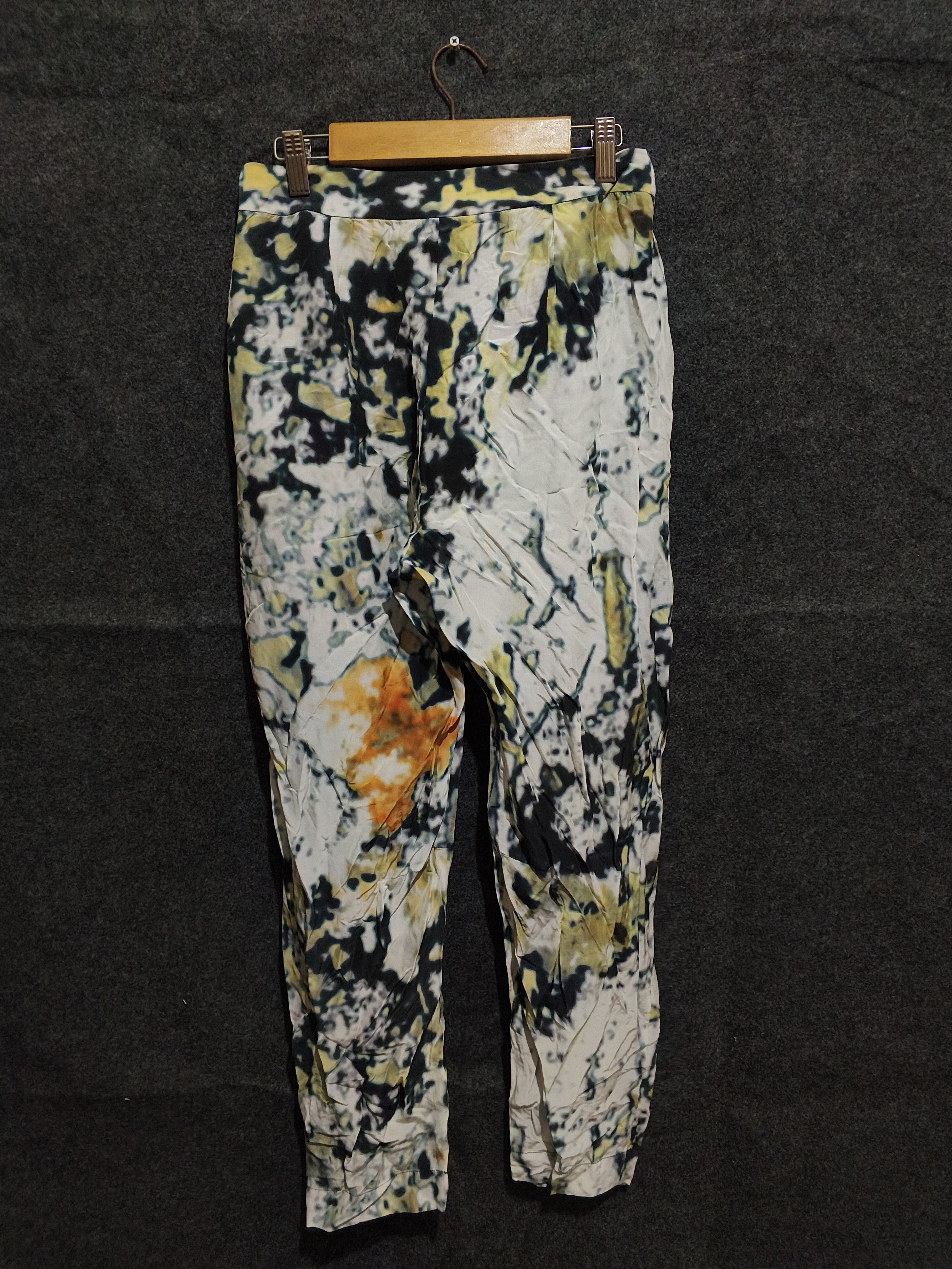 Vivienne Westwood Vivienne Westwood Silk Pants abstract Printing Size 26" / US 2 / IT 38 - 2 Thumbnail