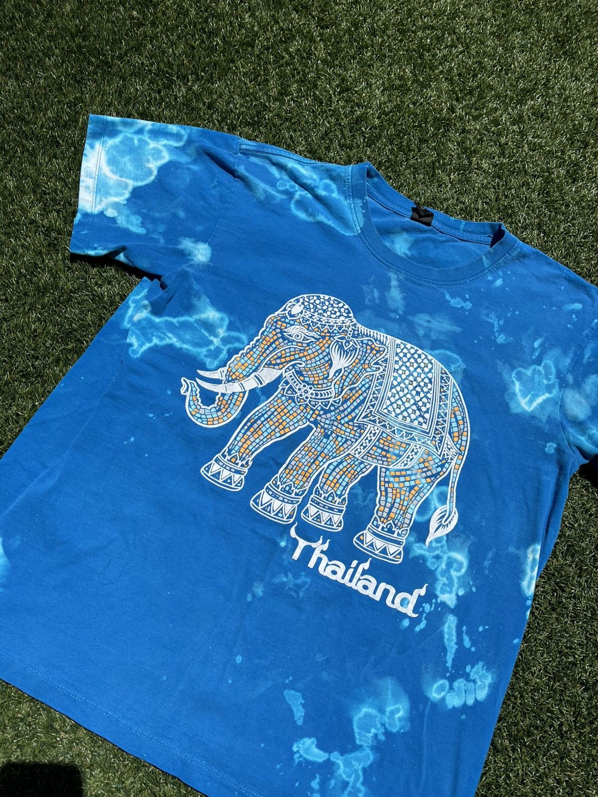 Vintage VTG 90’s Dyed Elephant Thailand Art Tee Size US XL / EU 56 / 4 - 3 Thumbnail