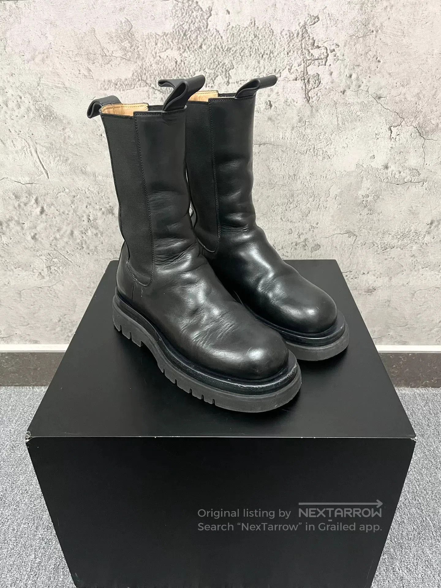 Bottega Veneta Bottega Veneta Lug Sole Chelsea Boots. Size US 7 / IT 37 - 2 Thumbnail