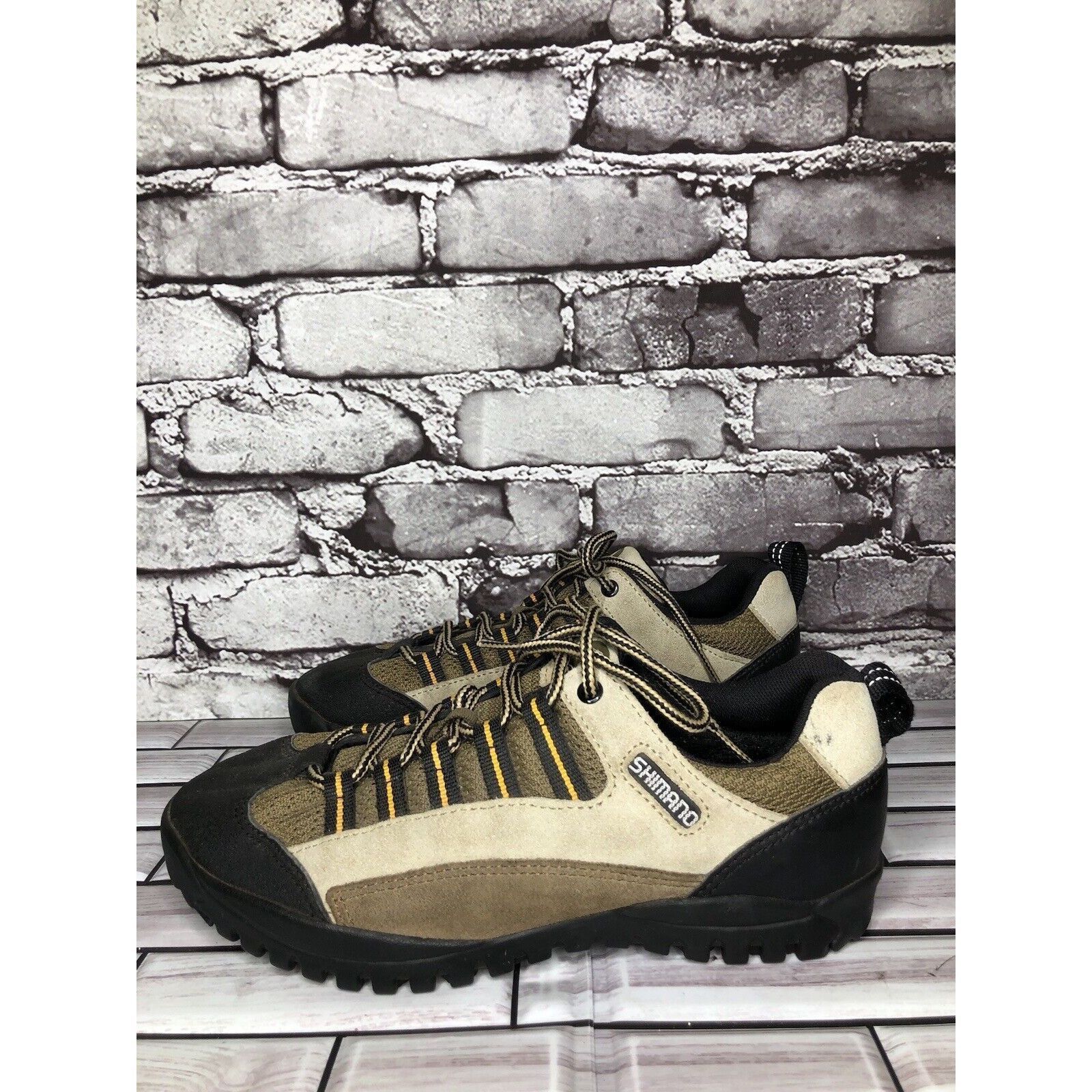 Other Shimano SPD Brown Black Leather Mountain Bike Cycling Shoes Size US 7 / EU 40 - 17 Thumbnail