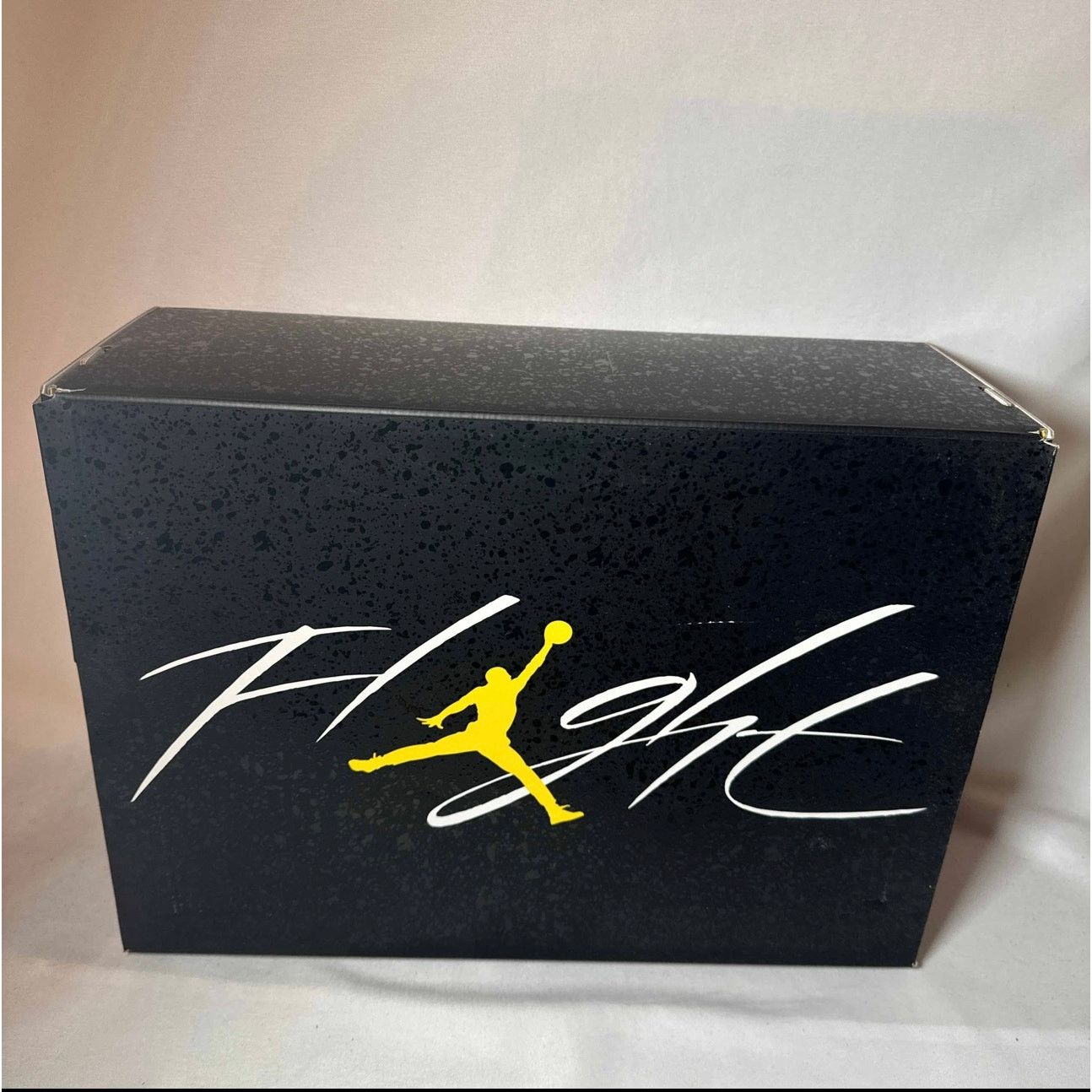 Jordan Brand × Nike Size 11 - Nike Air Jordan 4 Retro Thunder 2023 Men's Shoes Size US 11 / EU 44 - 11 Thumbnail