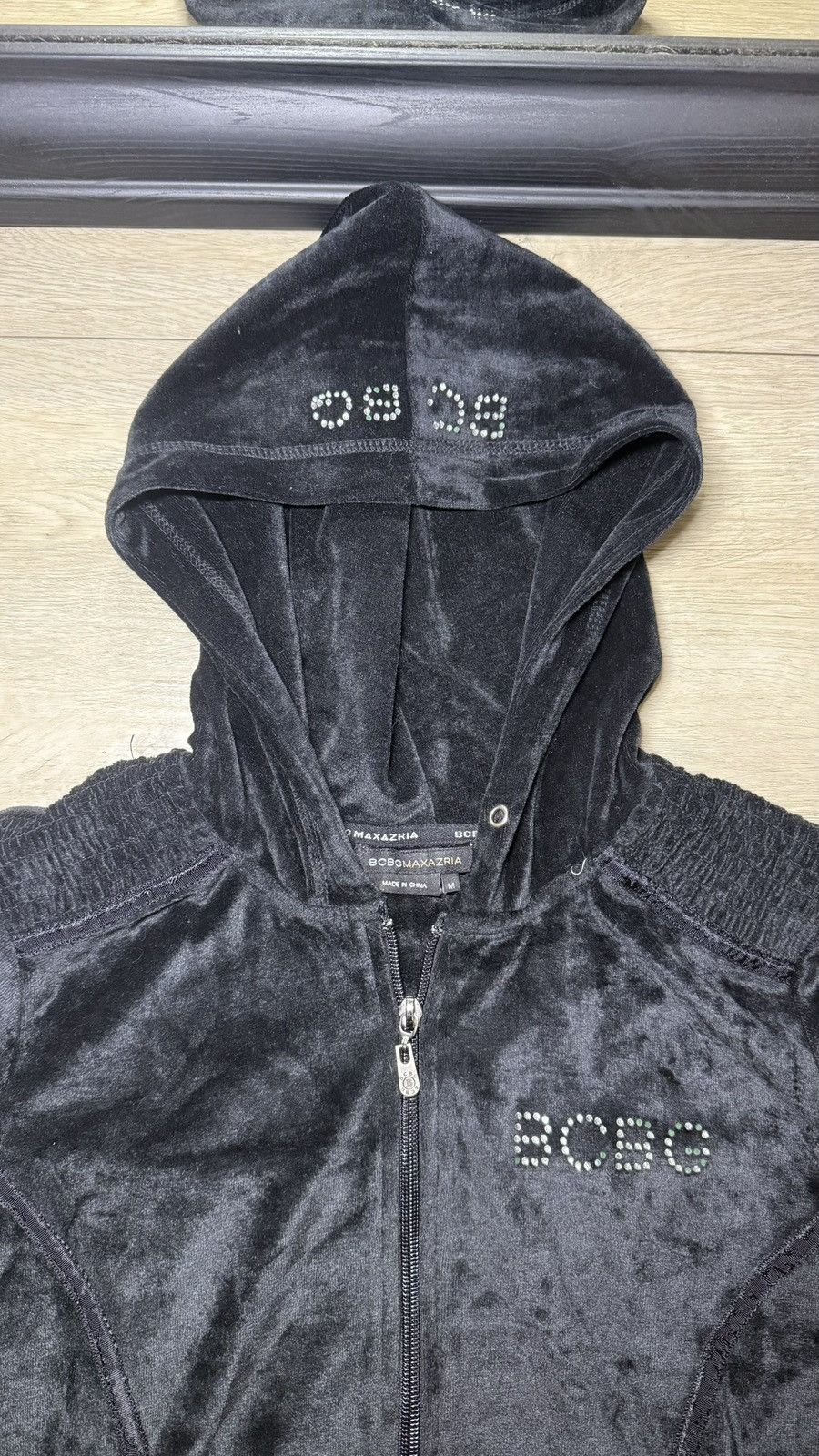 Bcbgmaxazria Y2K 2000s BCBG Rhinestone Velvet Track Suit Zip Up Hooded Size M / US 6-8 / IT 42-44 - 4 Thumbnail