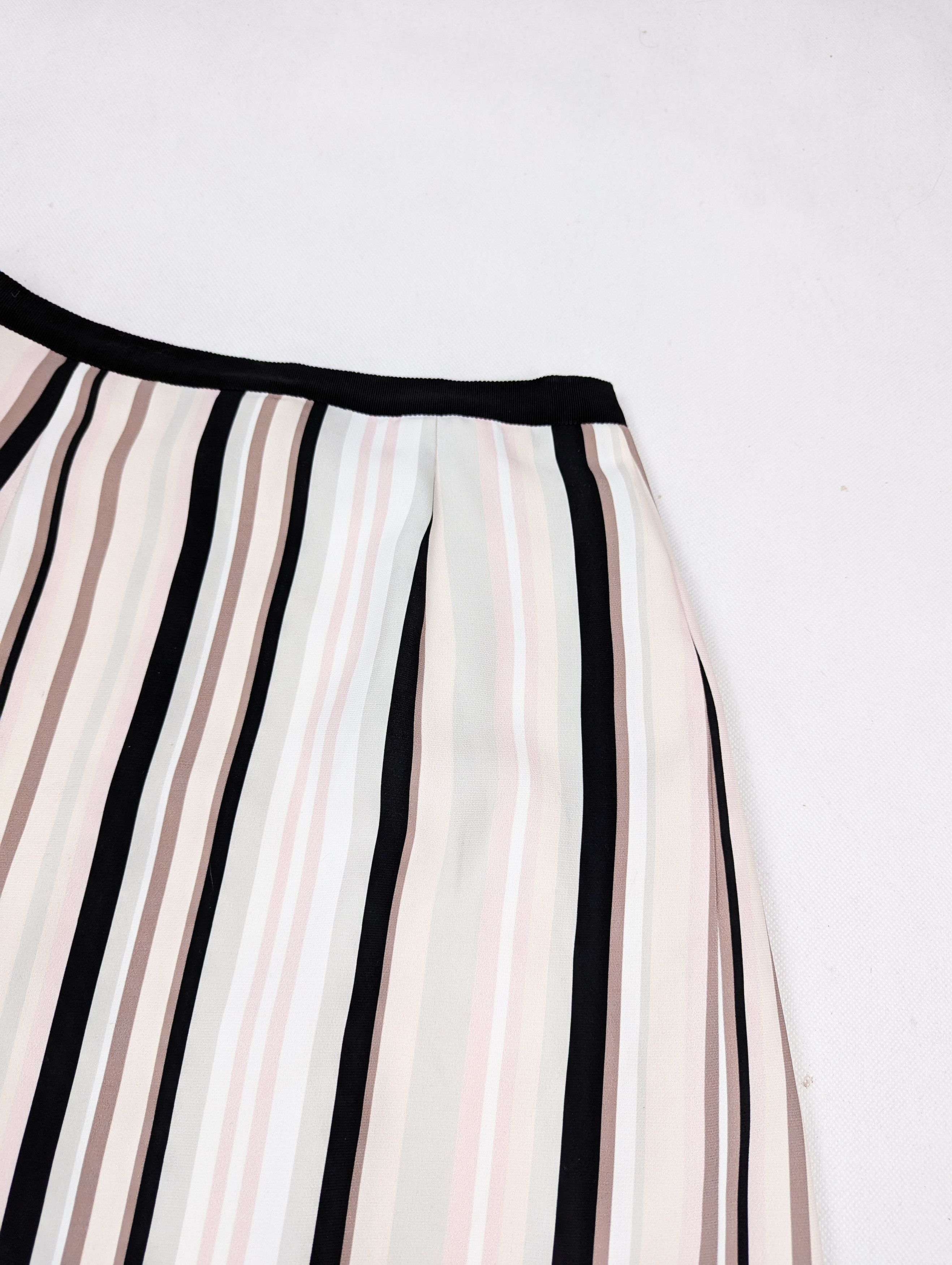 Weekend Max Mara Max Mara floal skirt Size 27" / US 4 / IT 40 - 6 Thumbnail