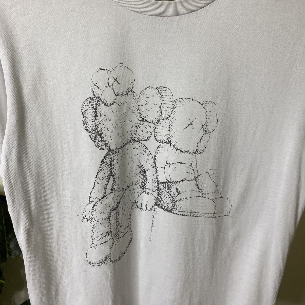 Kaws Seeing Watching x Kaws Collaboration T Shirt Size US M / EU 48-50 / 2 - 2 Thumbnail
