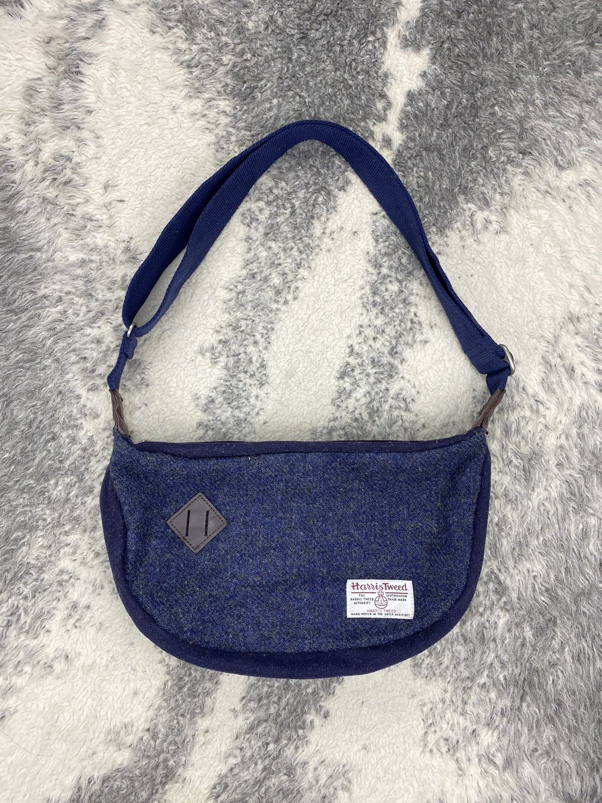 Beams Plus × Designer × Harris Tweed Harris Tweed x BEAMS Hand Woven Banana Satchel Bag Size ONE SIZE - 1 Thumbnail