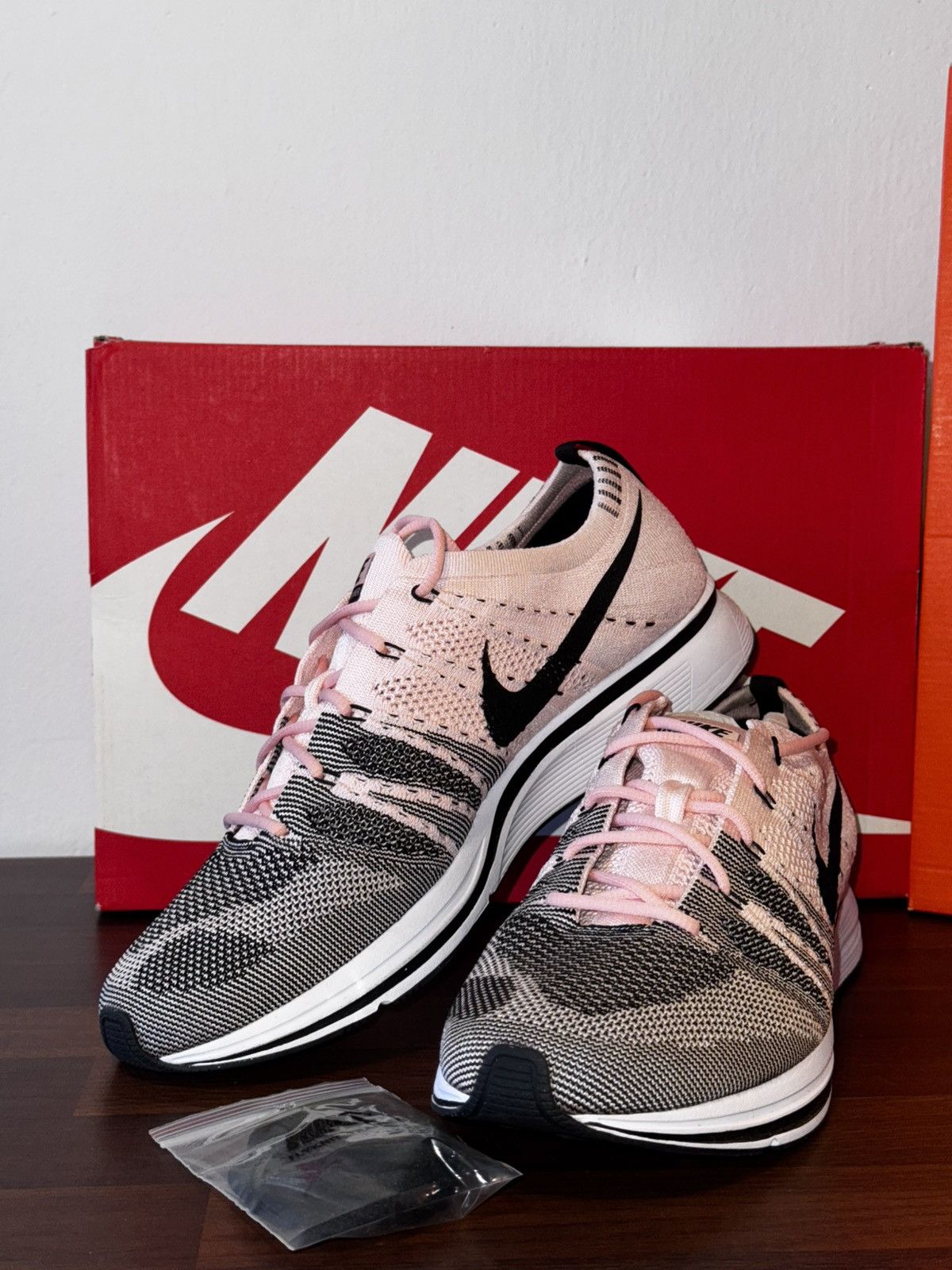 Nike Nike Trainer “Sunset Tint” 44.5 EU / 10.5 US – NEW+ BOX Size US 10.5 / EU 43-44 - 2 Thumbnail