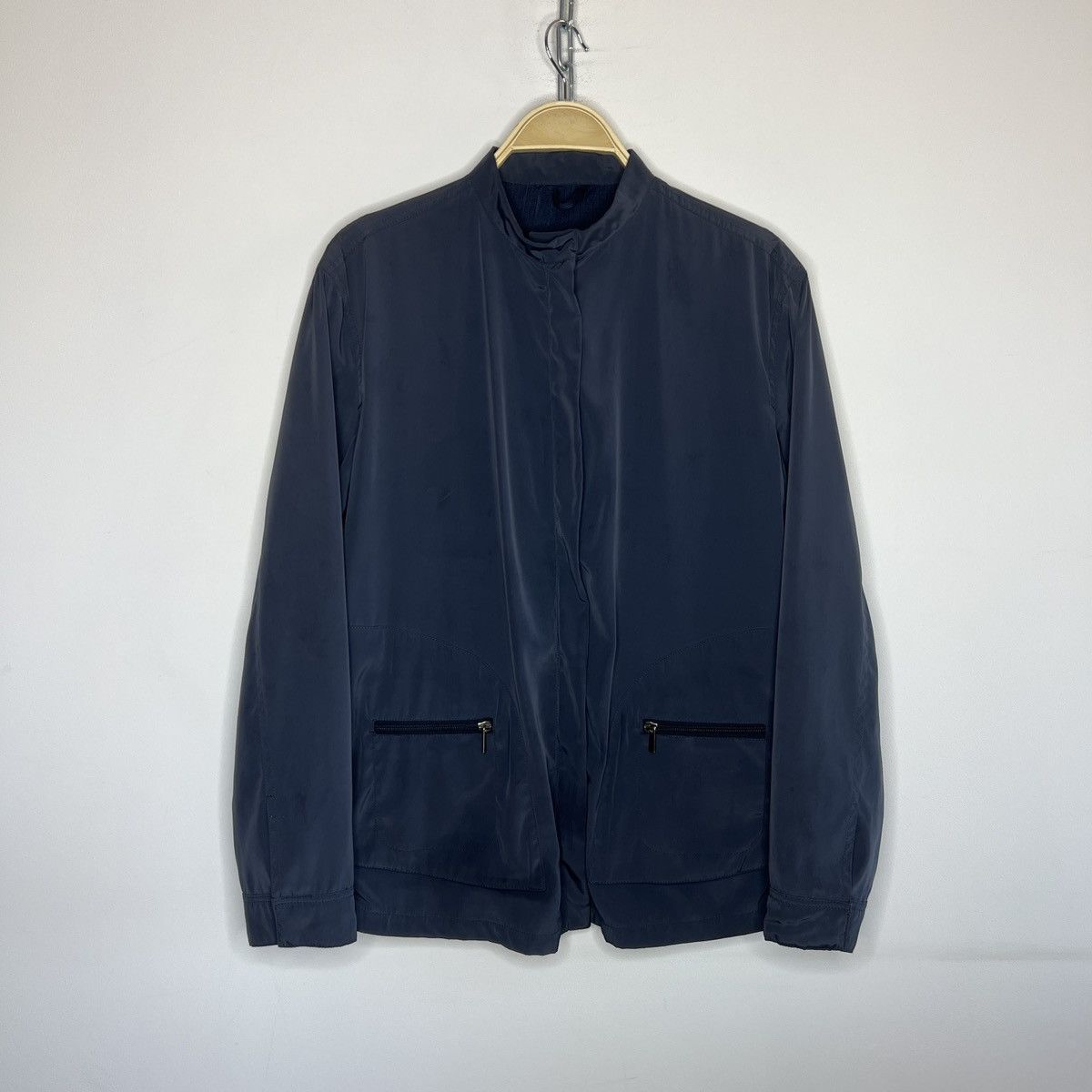 Armani Vintage Giorgio Armani Navy nylon full zip jacket Size US M / EU 48-50 / 2 - 2 Thumbnail