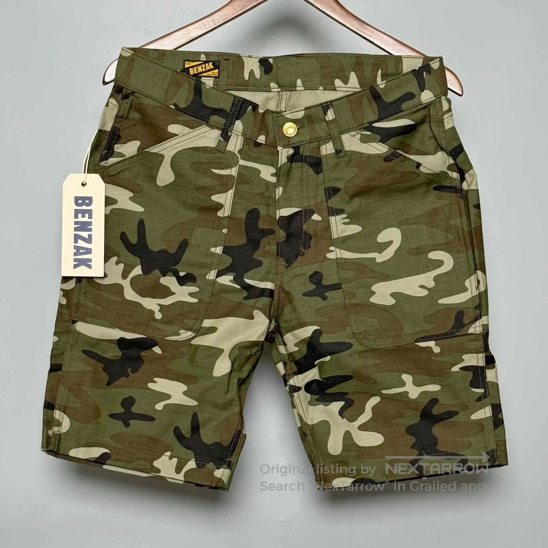 Bdg BDD Camouflage Vintage Bread Shorts. Size US 40 / EU 56 - 1 Thumbnail