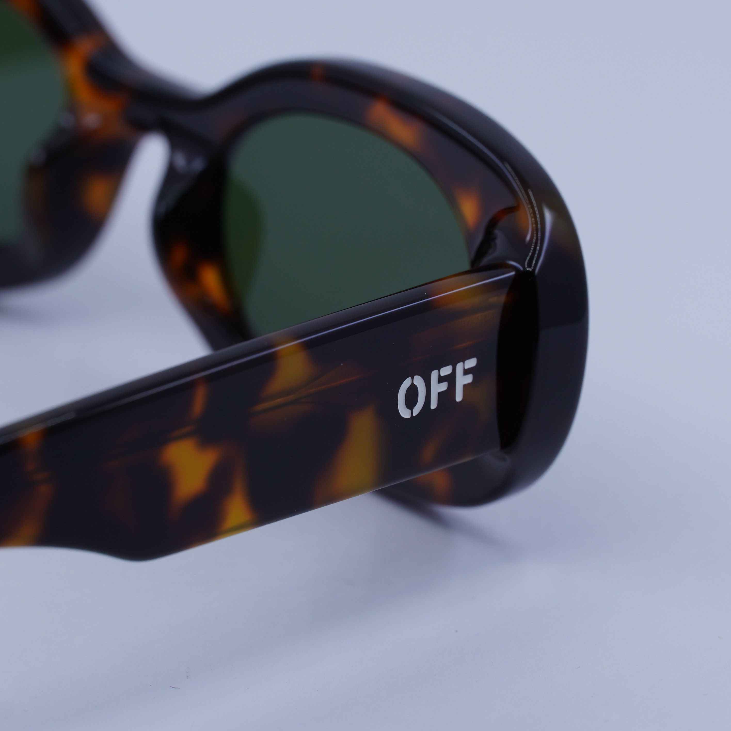 Off-White OERI087 AMALFI 6055 Sunglasses Havana Oval Frame