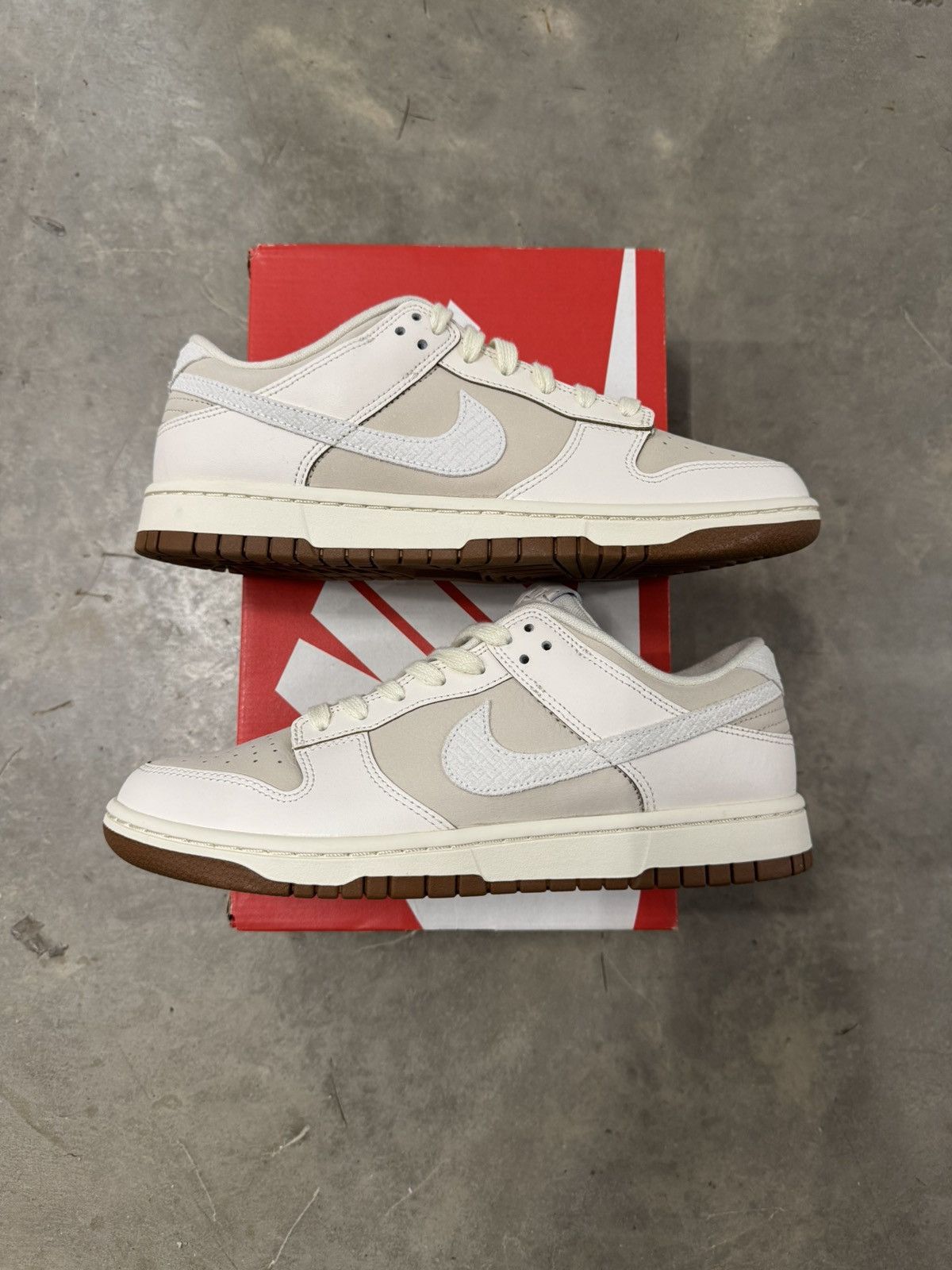 Nike Nike Dunk Low Pale Ivory Light Tan Size 9 Size US 9 / EU 42 - 2 Thumbnail