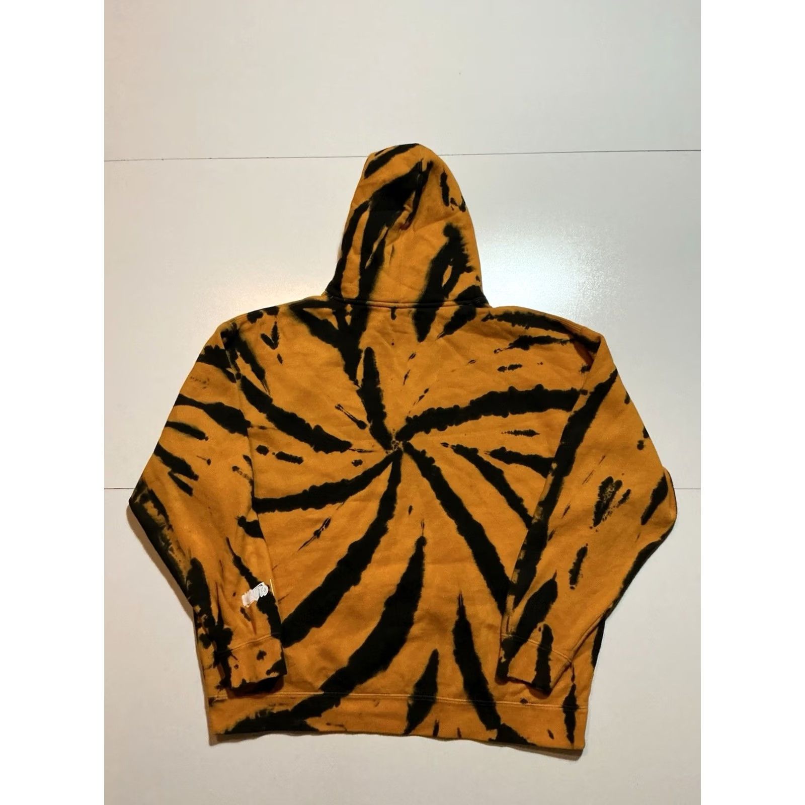 Hypland Hypland Naruto Hoodie Mens 2XL Pullover Fleece Tie Dye Yellow Black Manga Anime Zebra? Size US XXL / EU 58 / 5 - 2 Thumbnail