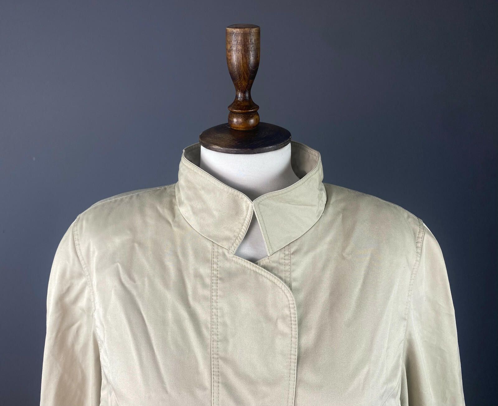 Designer Ladies Hensel & Mortensen Ivory Button Down Trench Coat Size L / US 10 / IT 46 - 3 Thumbnail