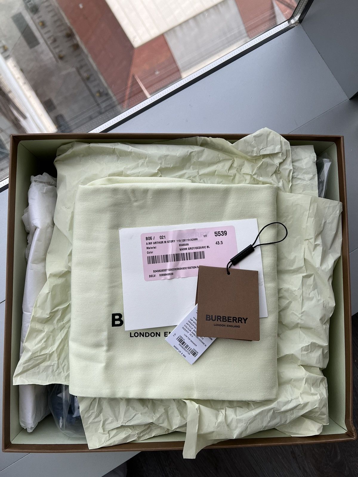 Burberry Arthur Sneakers Burberry Size US 10 / EU 43 - 4 Thumbnail
