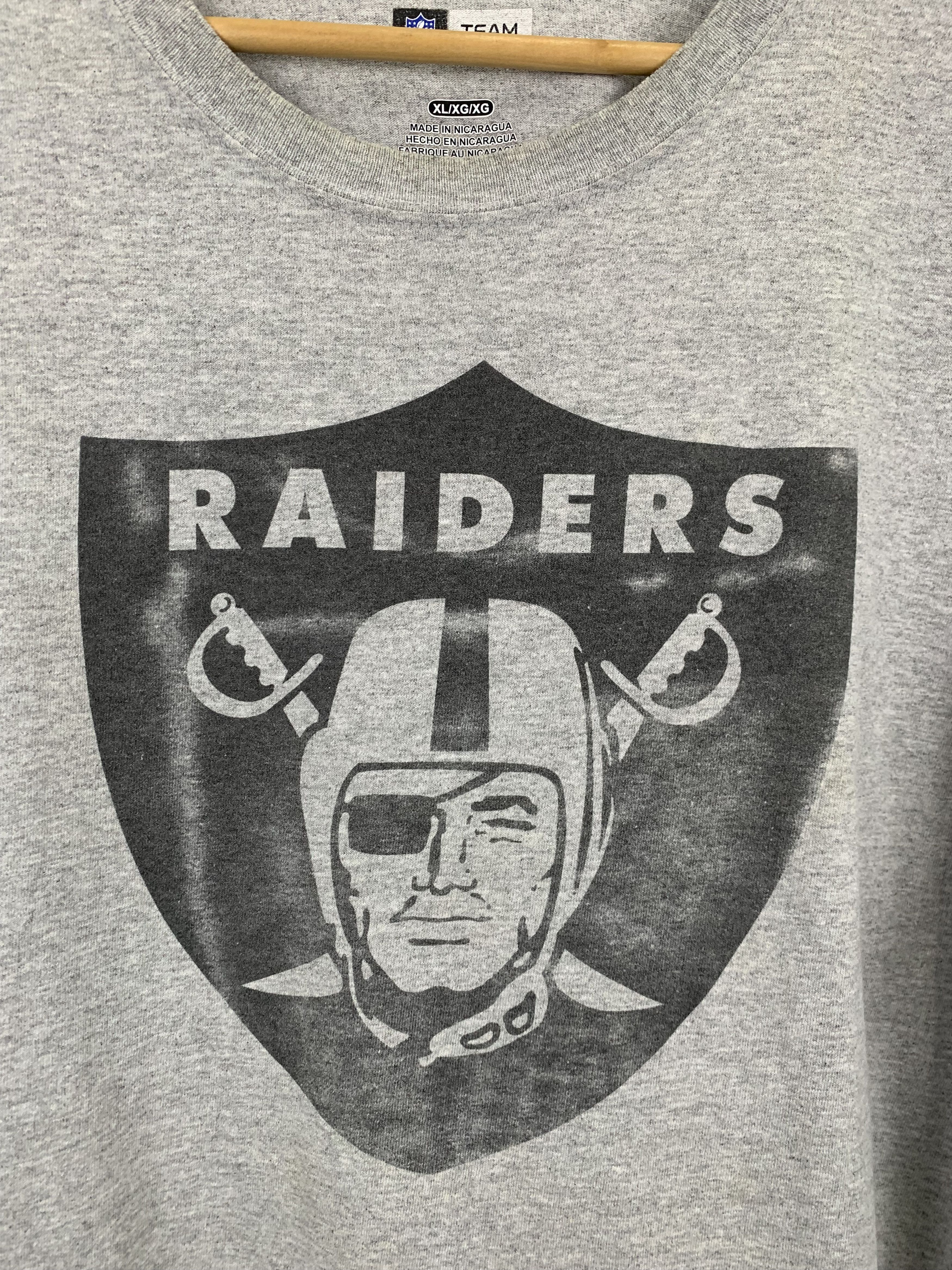 NFL × Vintage Vintage Oakland Raiders NFL Big Logo T Shirt TA0113 Size US XL / EU 56 / 4 - 5 Thumbnail