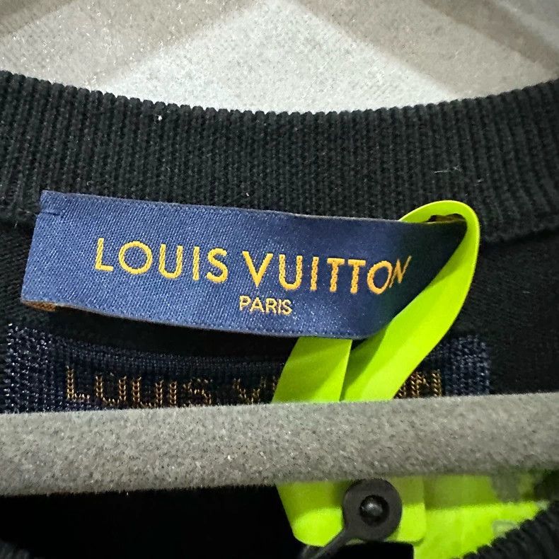 Louis Vuitton LOUIS VUITTON Phantom letter logo black knitted short sleev Size US S / EU 44-46 / 1 - 4 Thumbnail