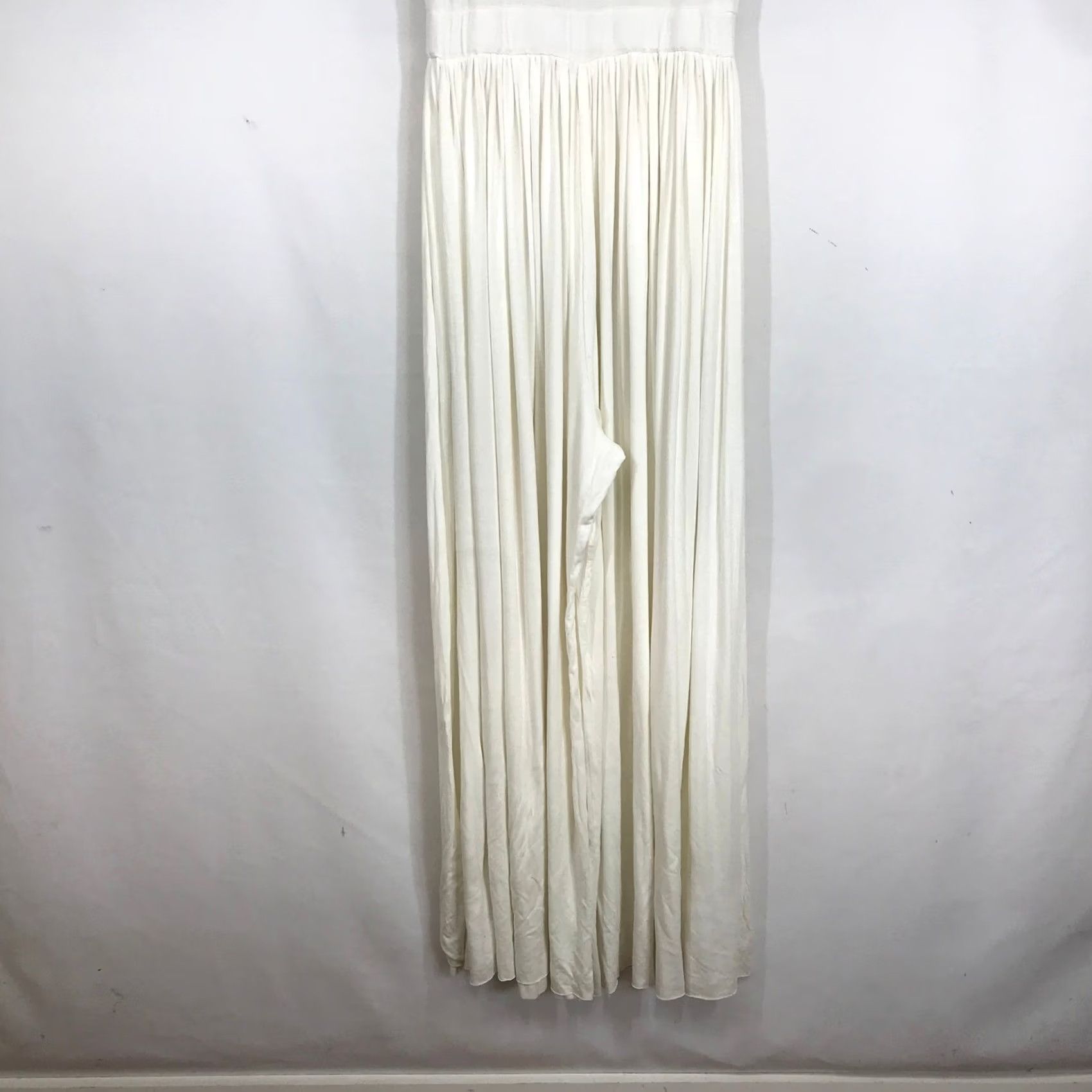 Free People VINTAGE? No — Free People Beach Ivory Wide-Leg Jumpsuit Deep V-Neck Short Sleeve Large Shirt Women L Ivory Wide Leg Jumpsuit Nav? Size 36" / US 14 / IT 50 - 7 Thumbnail