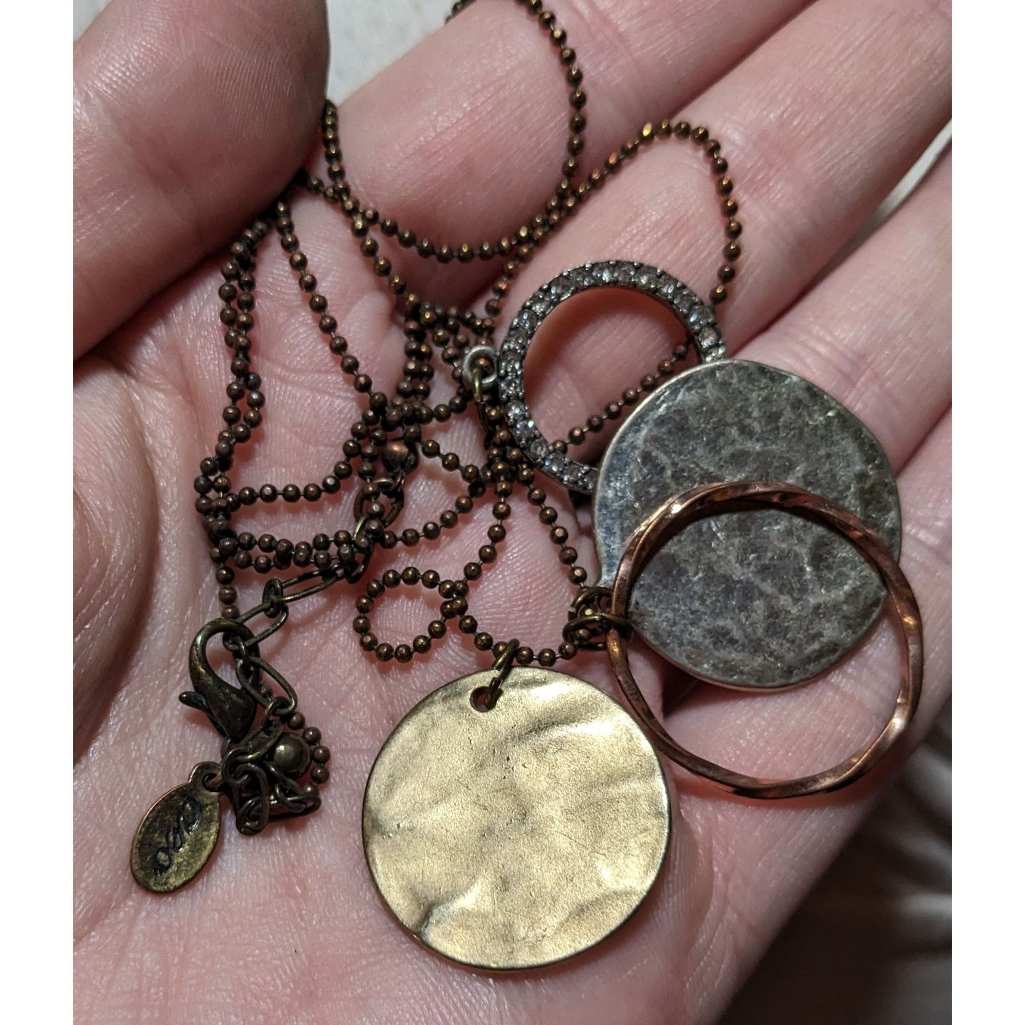 American Eagle Outfitters AEO Preppy Brutalist Metallic Charm Disc Necklace Size ONE SIZE - 9 Thumbnail