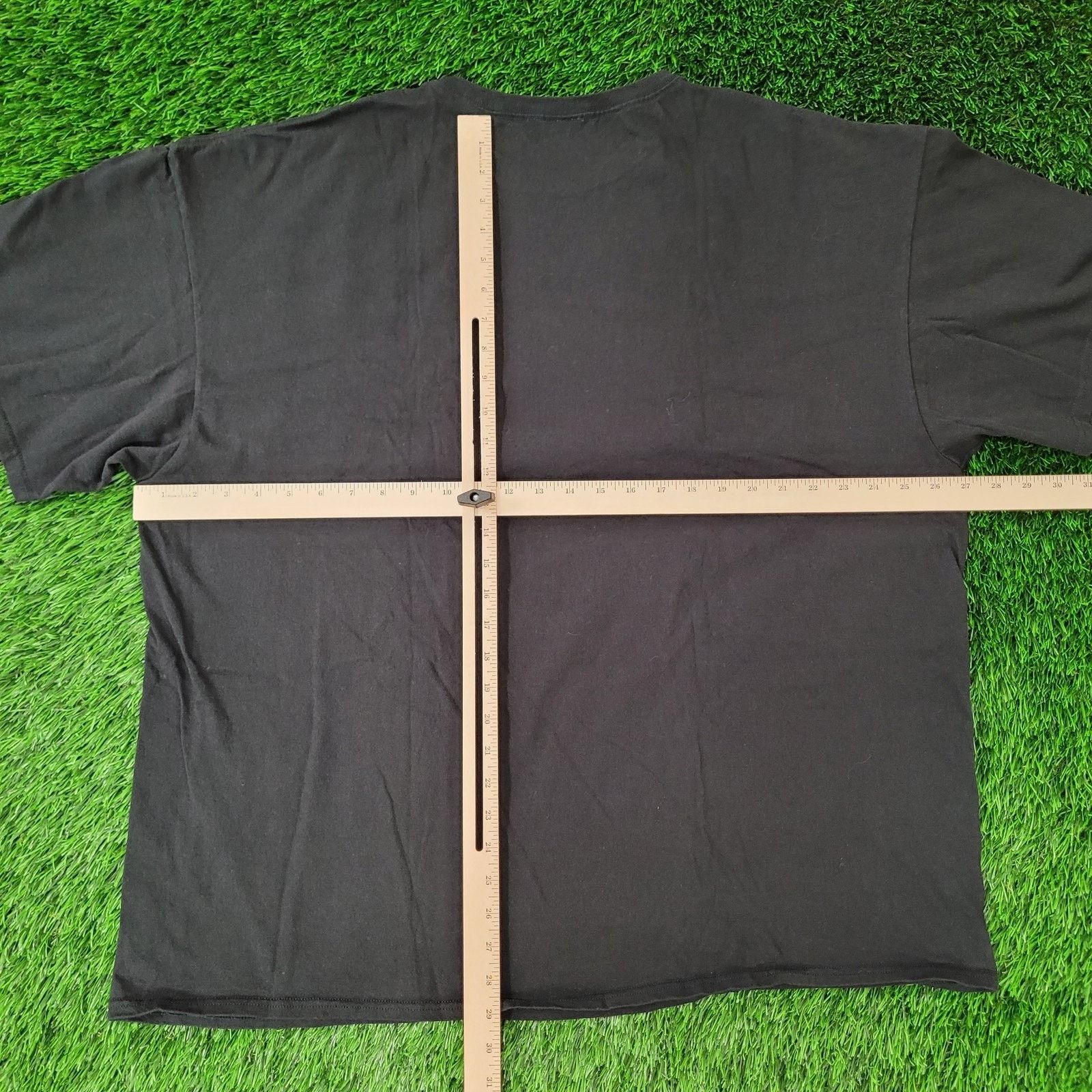 Other Jurassic World Dinosaur Shirt 2XL/3XL 27x29 Faded Crop Black Size US XXL / EU 58 / 5 - 8 Thumbnail