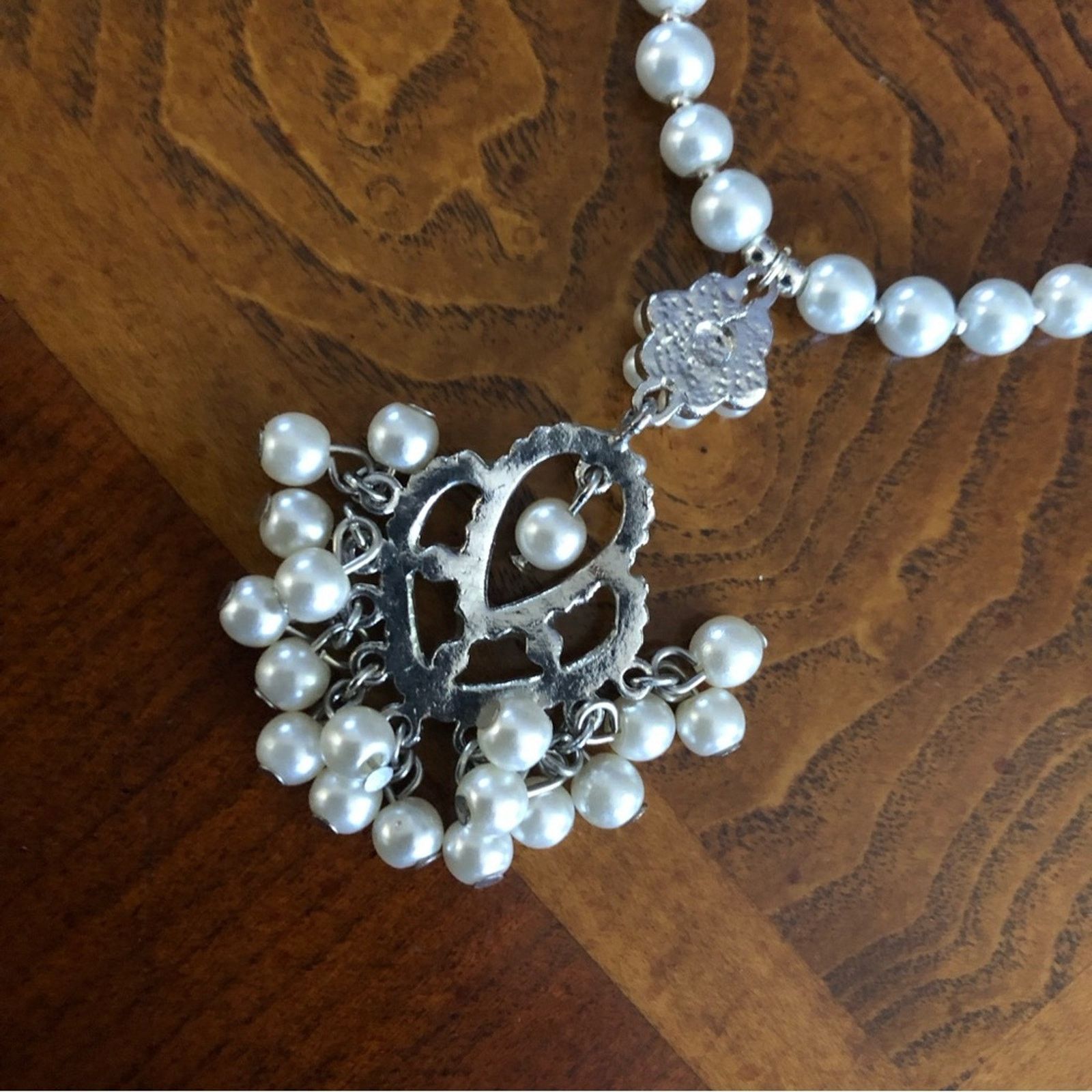 Handmade Handcrafted repurpose faux pearl chandelier Pearl necklace Size ONE SIZE - 10 Thumbnail