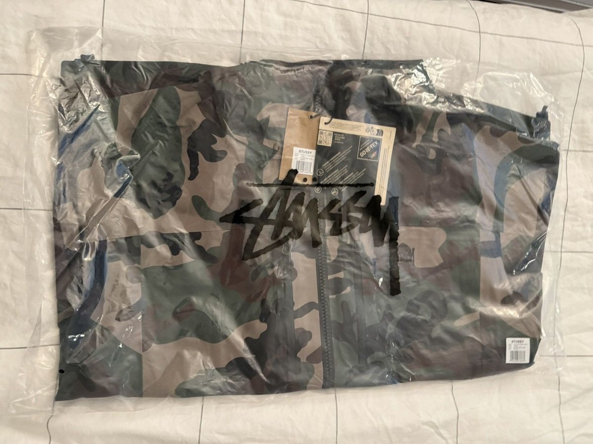 Goretex × Stussy Stussy STÜSSY GORE-TEX® GUIDE SHELL Woodland Camo Size XL Size US XL / EU 56 / 4 - 3 Thumbnail
