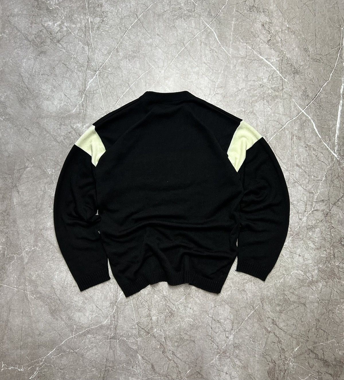 Diesel × Vintage Vintage 90s Diesel Sweater Knitwear Center Logo Size US L / EU 52-54 / 3 - 5 Thumbnail