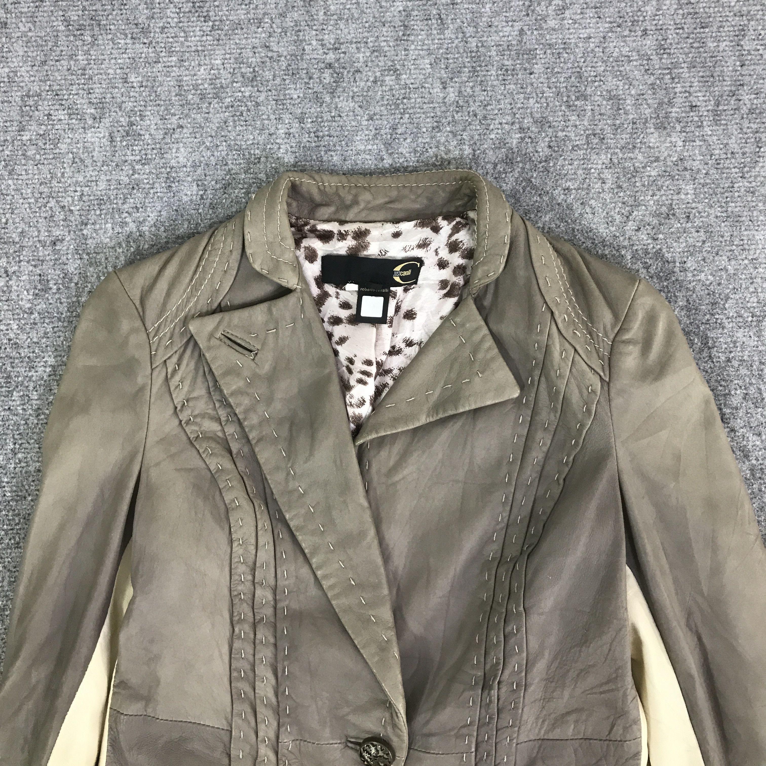 Roberto Cavalli ROBERTO CAVALLI WOMAN BLAZER COAT JACKET K125B5 Size US S / EU 44-46 / 1 - 2 Thumbnail