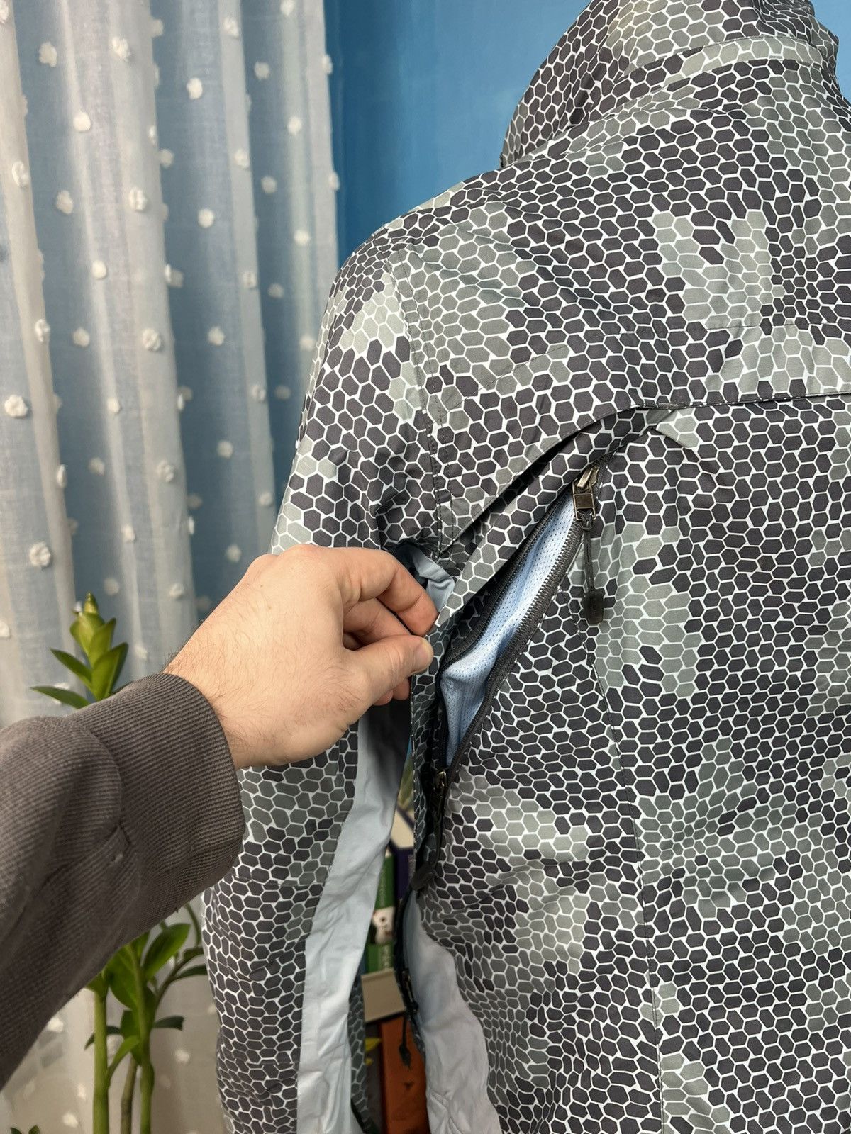 Nike ACG Nike ACG women’s vintage vtg jacket ski storm fit outdoor Size L / US 10 / IT 46 - 21 Thumbnail