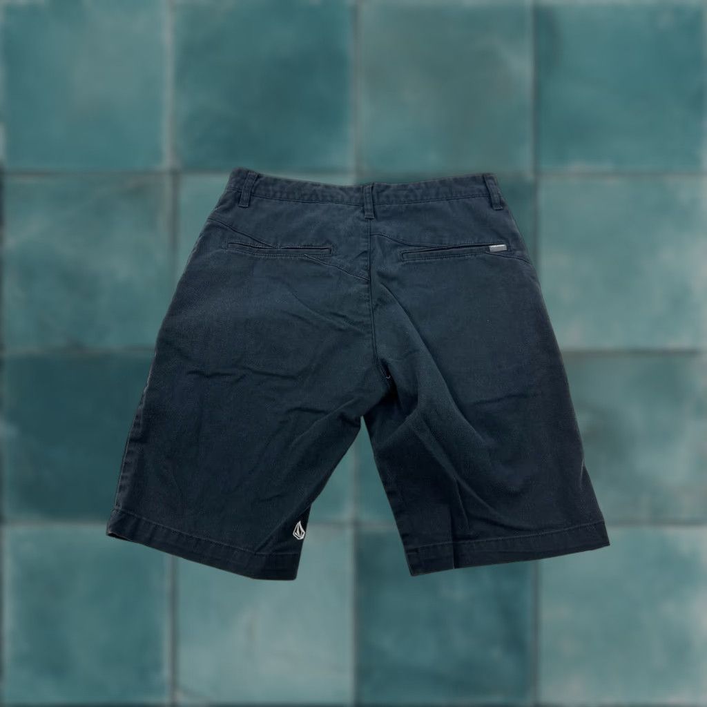 Volcom Volcom Shorts Mens Size 30 Black Flat Front Casual Outdoor Beach Skater Pockets Stretch Size US 30 / EU 46 - 1 Thumbnail