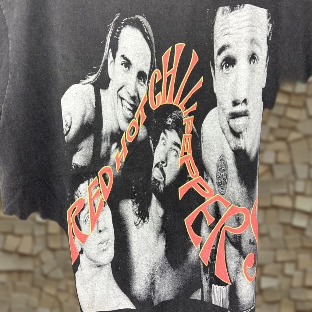 Giant × Vintage Vintage 1992 Red Hot Chili Peppers Hanky Panky